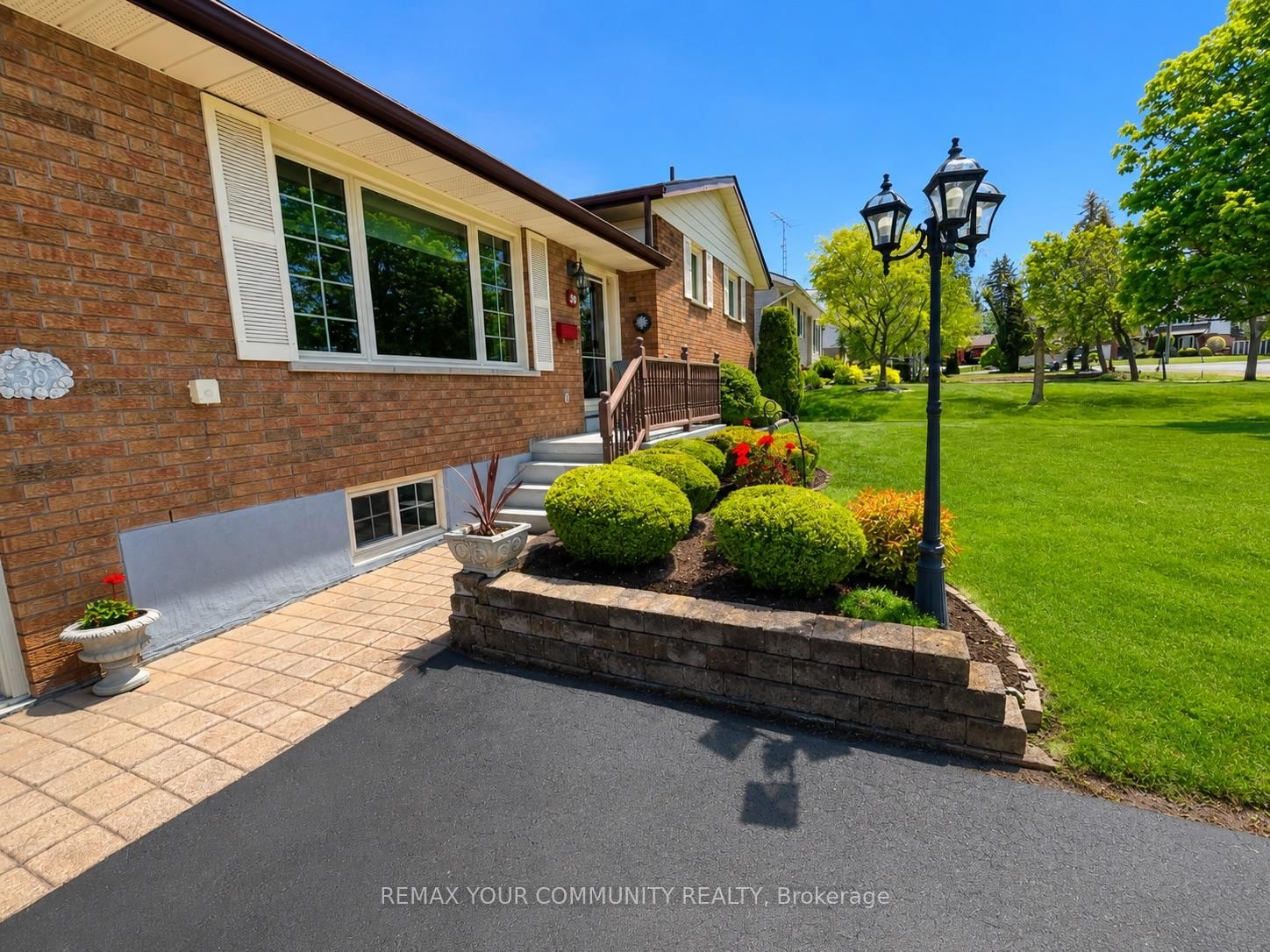 30 Grant Drive