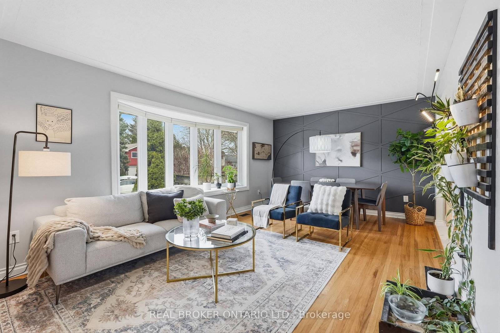 Listing Image 14