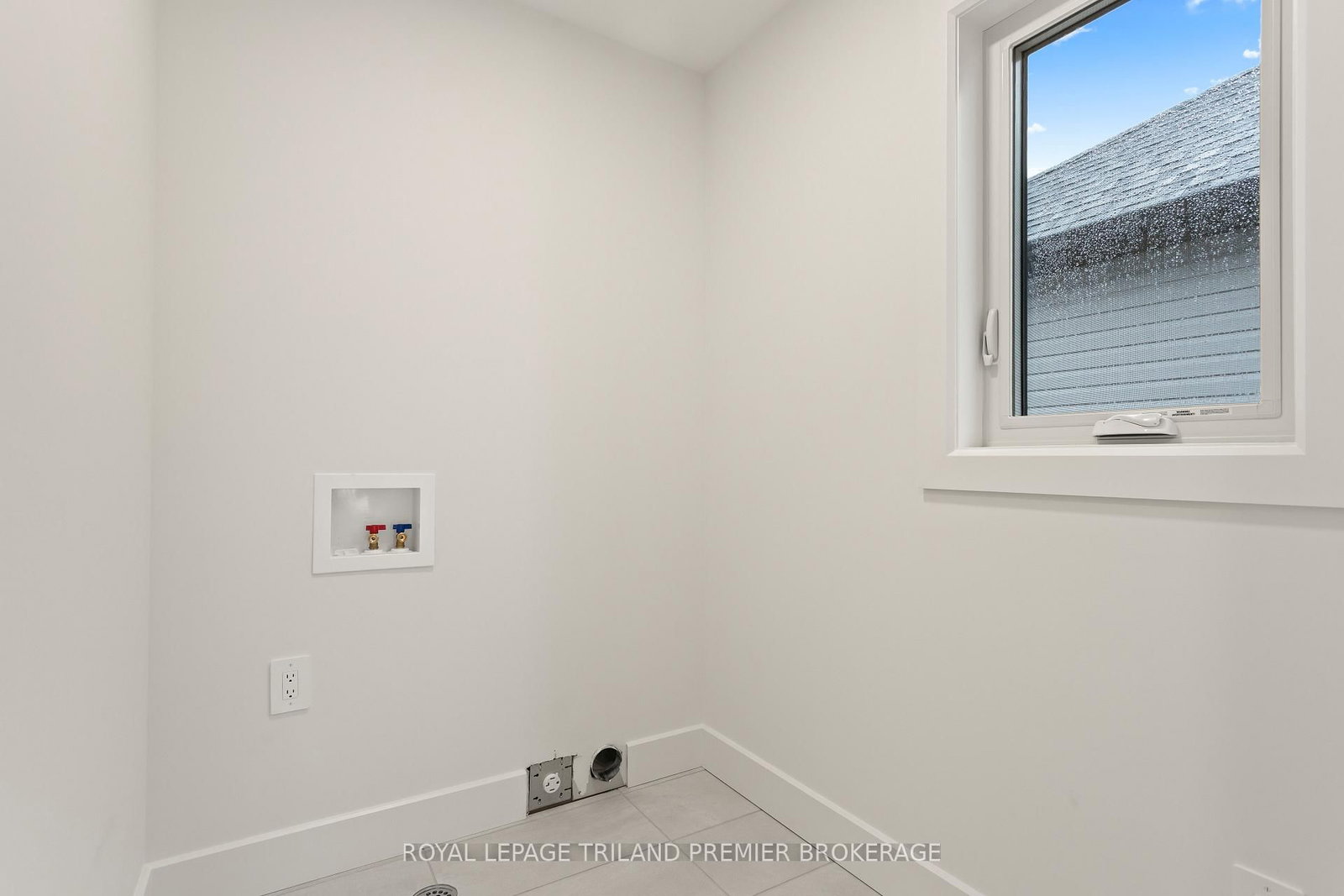 Listing Image 45