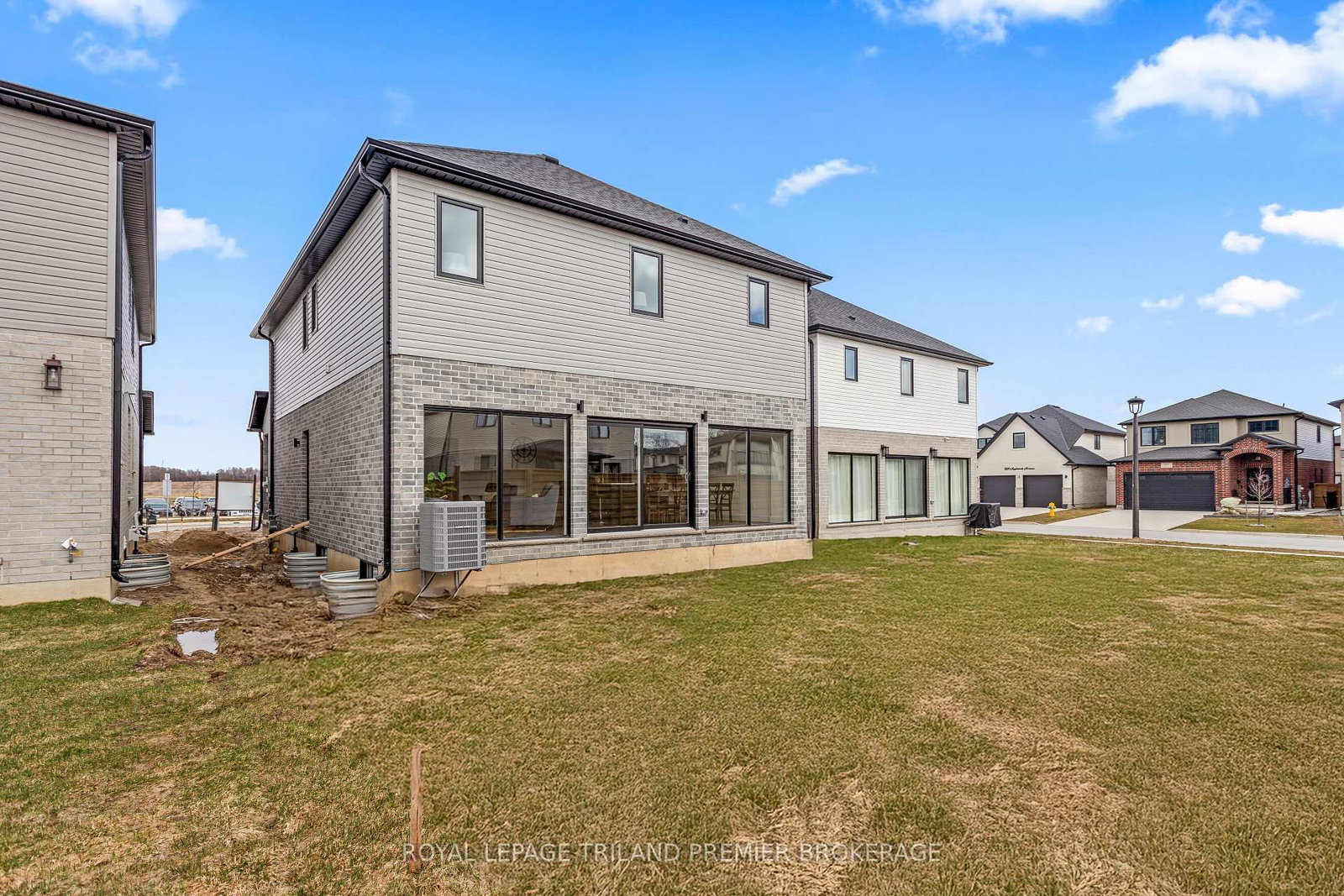 Listing Image 48