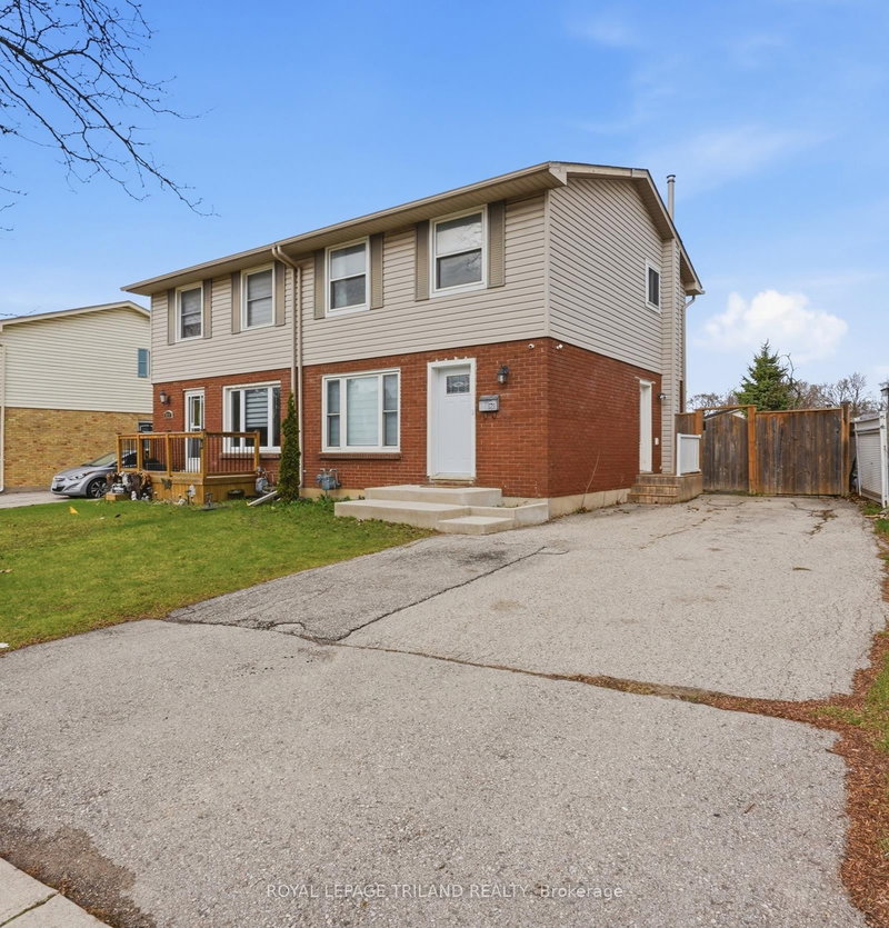 home for sale on 521 Osgoode Drive