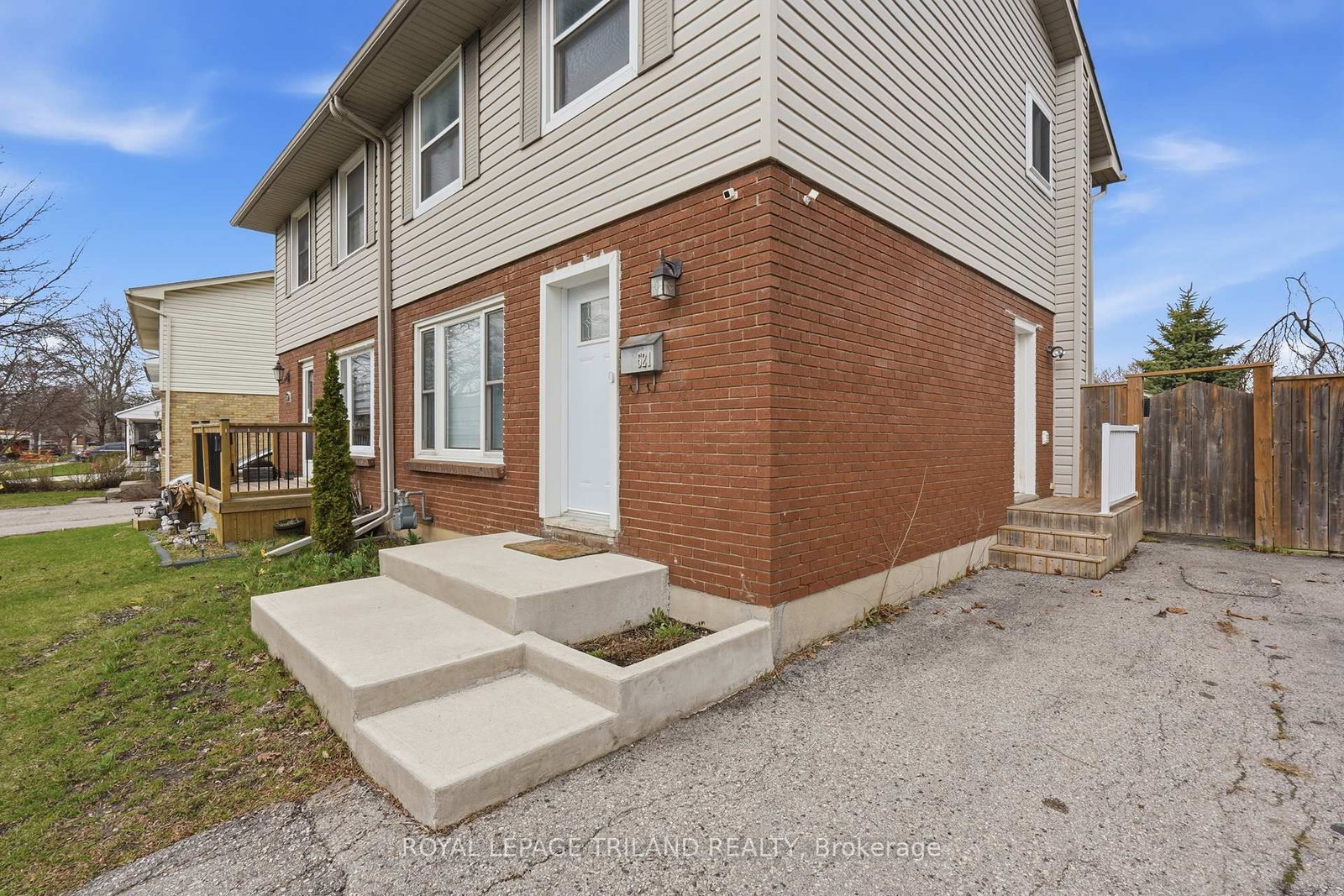 Listing Image 3