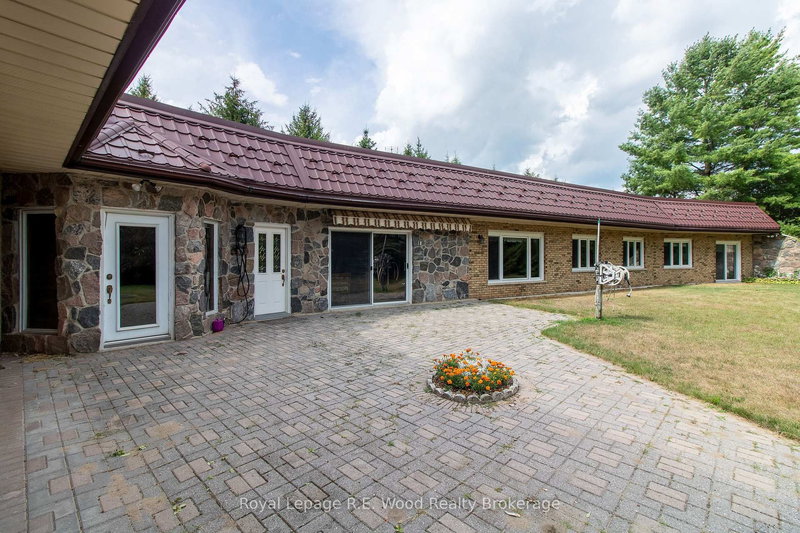 4974 MARION St, Thames Centre, N0L 1G4 | Image 2