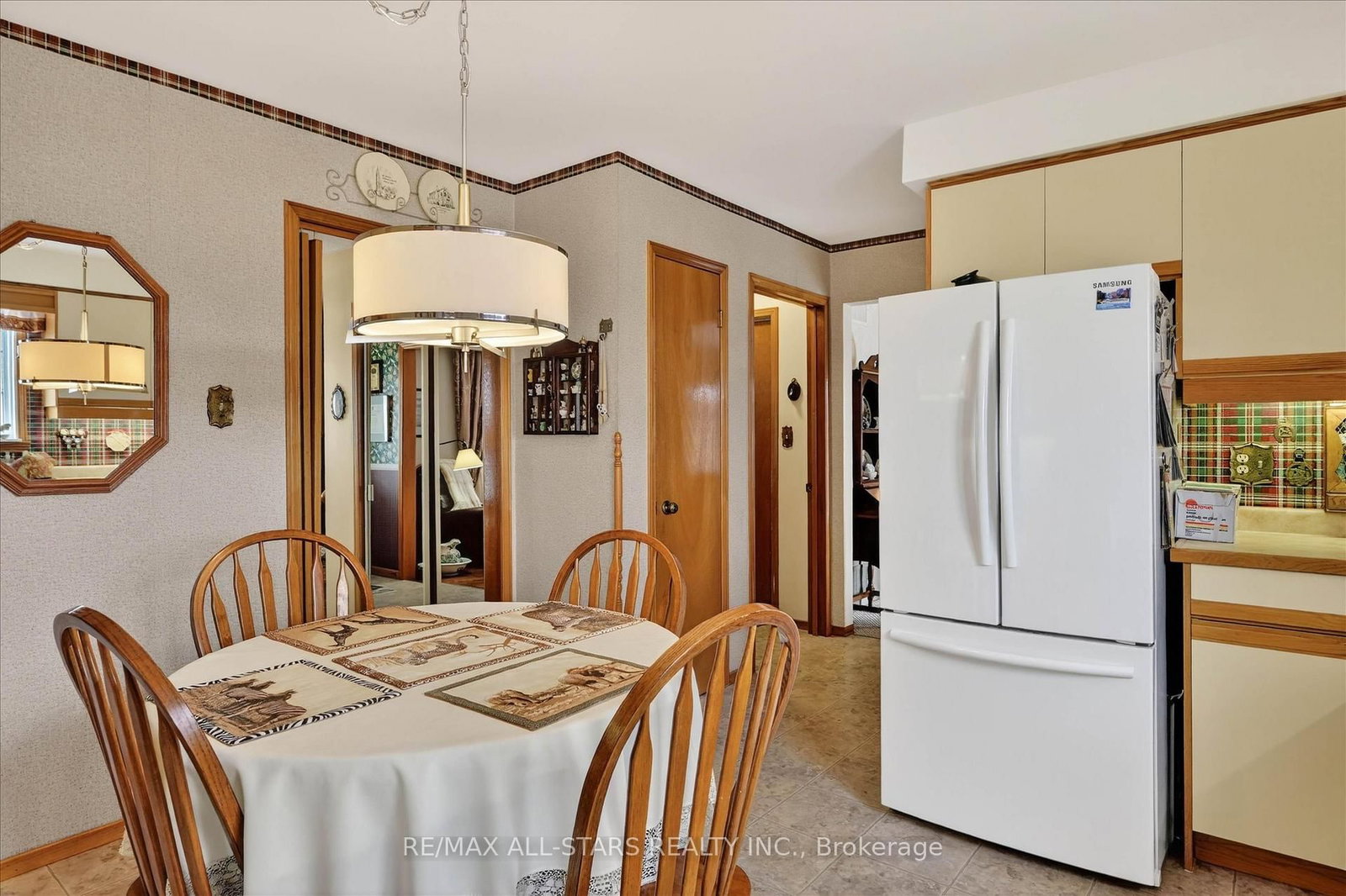 26 Applewood Crescent - Photo 14