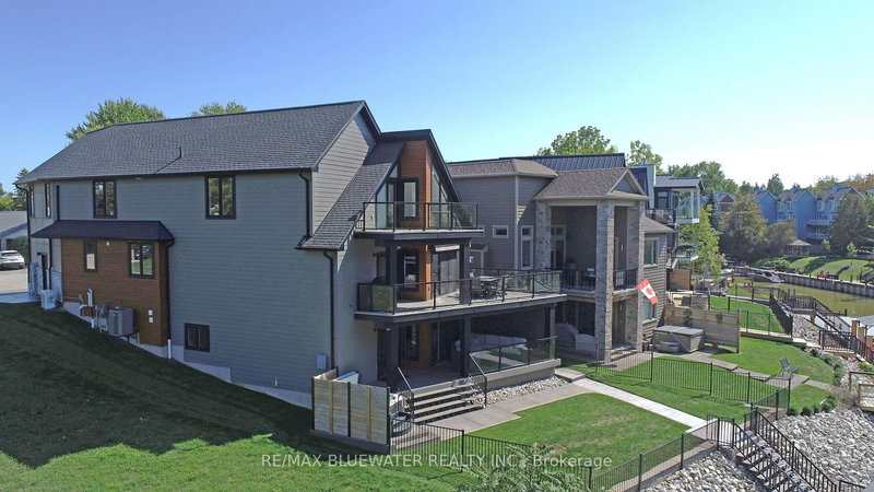 23 Sauble River Rd, Lambton Shores, N0M 1T0 | Image 3