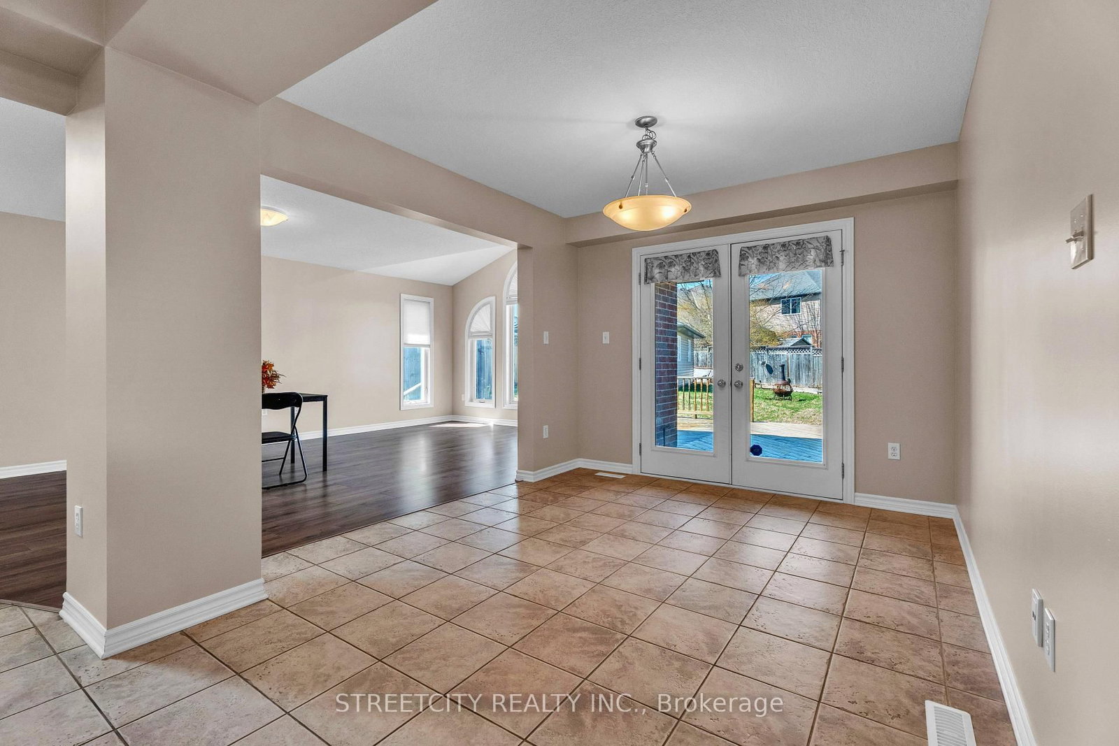 Detached House for sale at 546 MAPLEWOOD Lane, London North, Ontario, N6H 0A7 - North M - MLS: X12969208