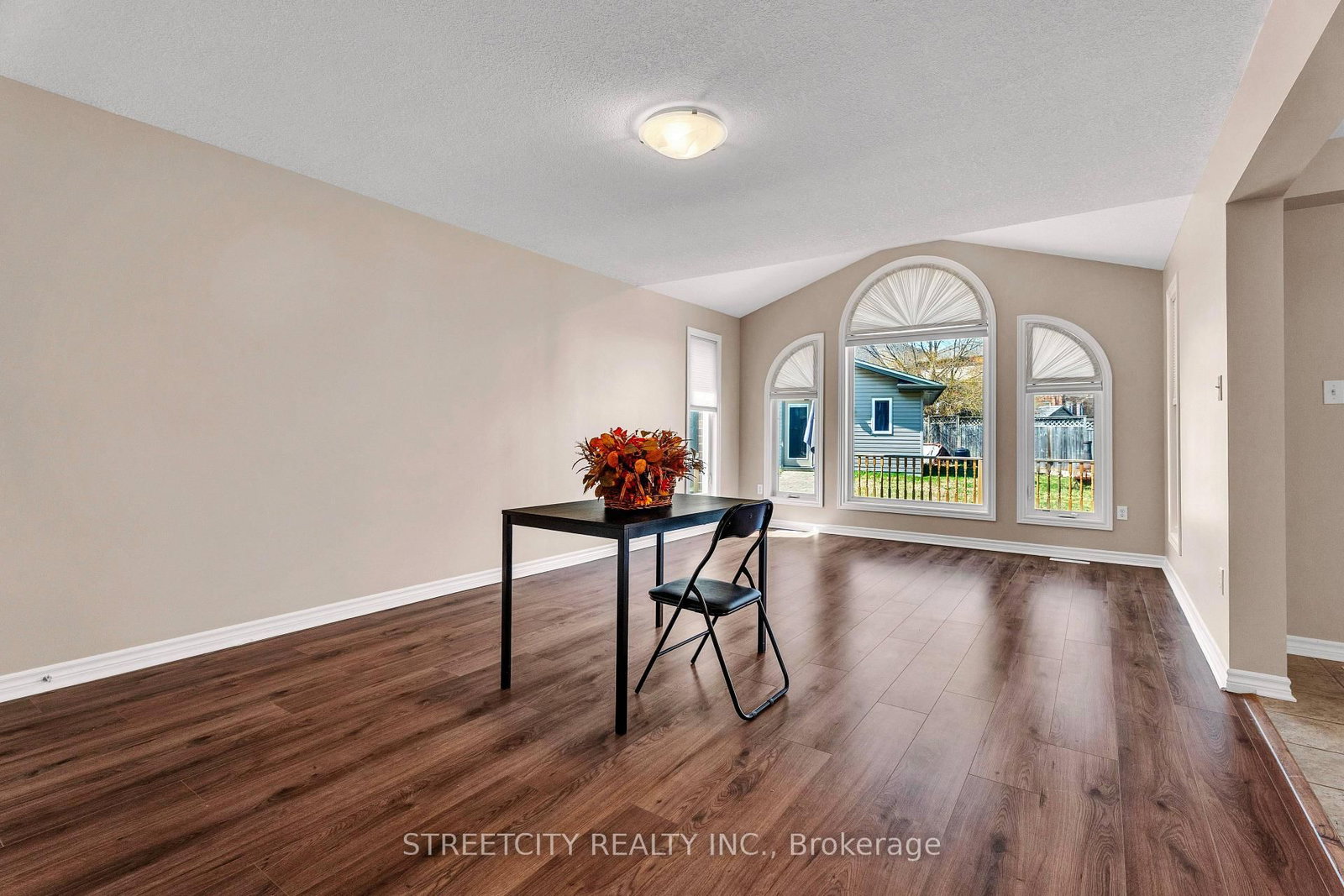 Detached House for sale at 546 MAPLEWOOD Lane, London North, Ontario, N6H 0A7 - North M - MLS: X12969208