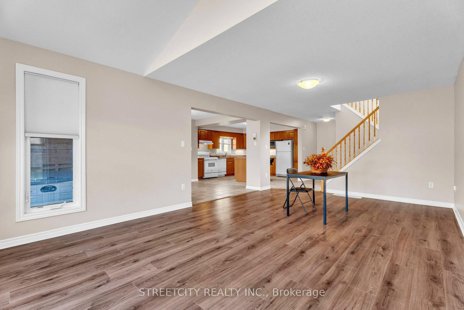 Detached House for sale at 546 MAPLEWOOD Lane, London North, Ontario, N6H 0A7 - North M - MLS: X12969208