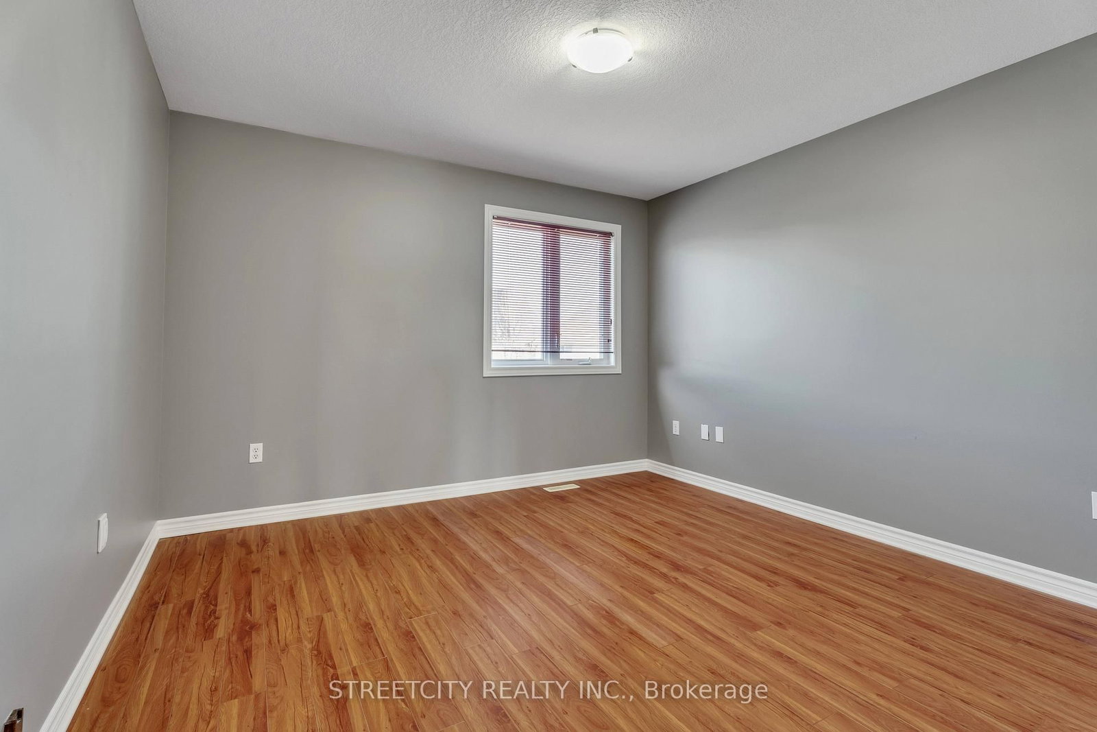 Detached House for sale at 546 MAPLEWOOD Lane, London North, Ontario, N6H 0A7 - North M - MLS: X12969208