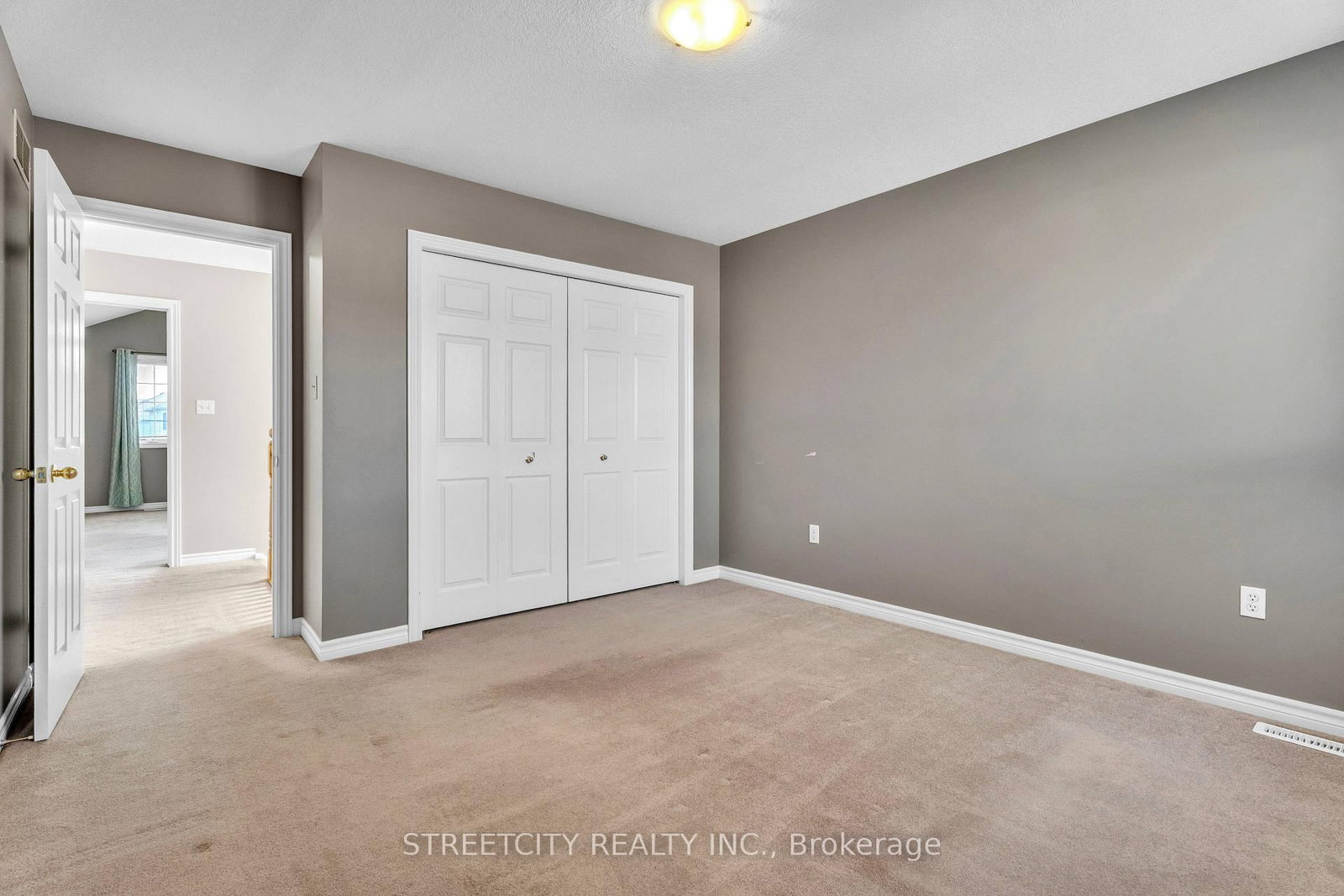 Detached House for sale at 546 MAPLEWOOD Lane, London North, Ontario, N6H 0A7 - North M - MLS: X12969208