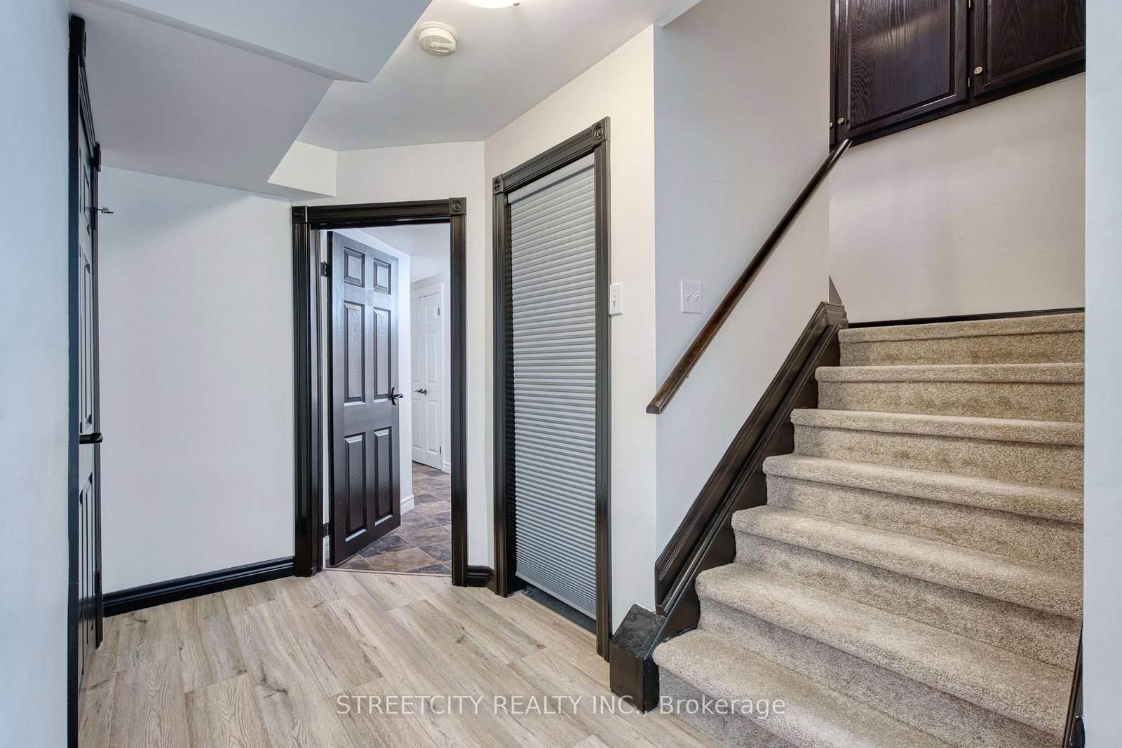 Detached House for sale at 546 MAPLEWOOD Lane, London North, Ontario, N6H 0A7 - North M - MLS: X12969208