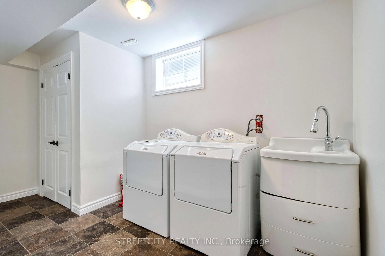 Detached House for sale at 546 MAPLEWOOD Lane, London North, Ontario, N6H 0A7 - North M - MLS: X12969208