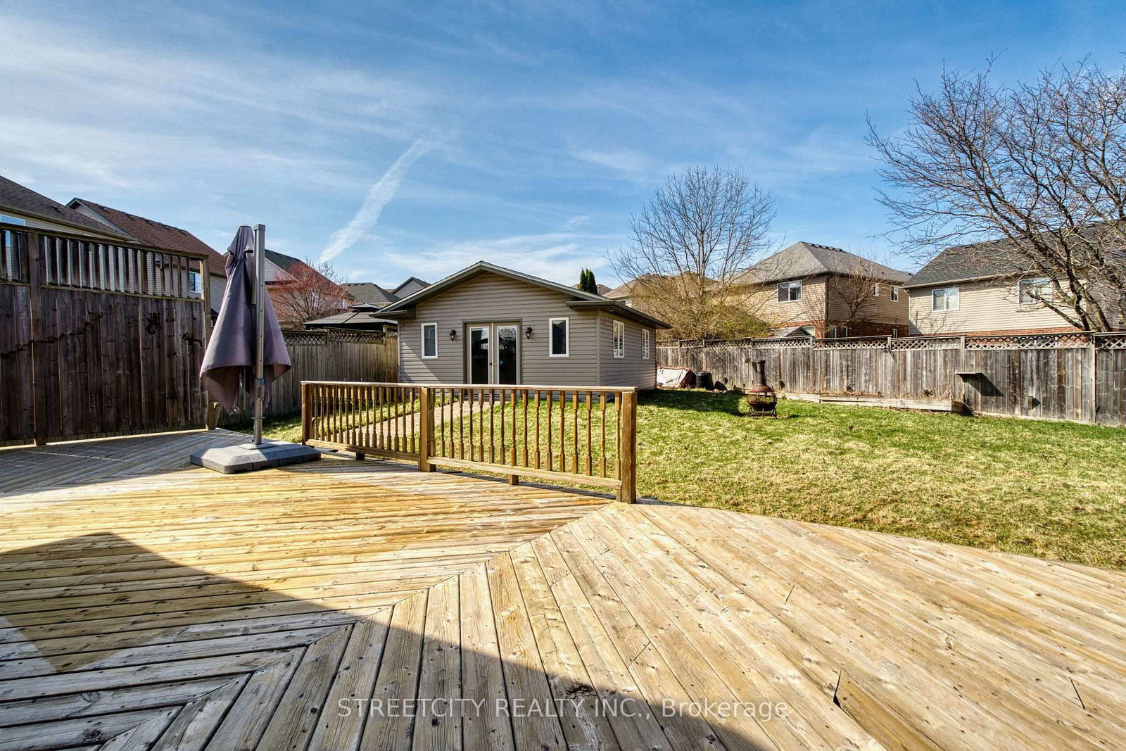 Detached House for sale at 546 MAPLEWOOD Lane, London North, Ontario, N6H 0A7 - North M - MLS: X12969208