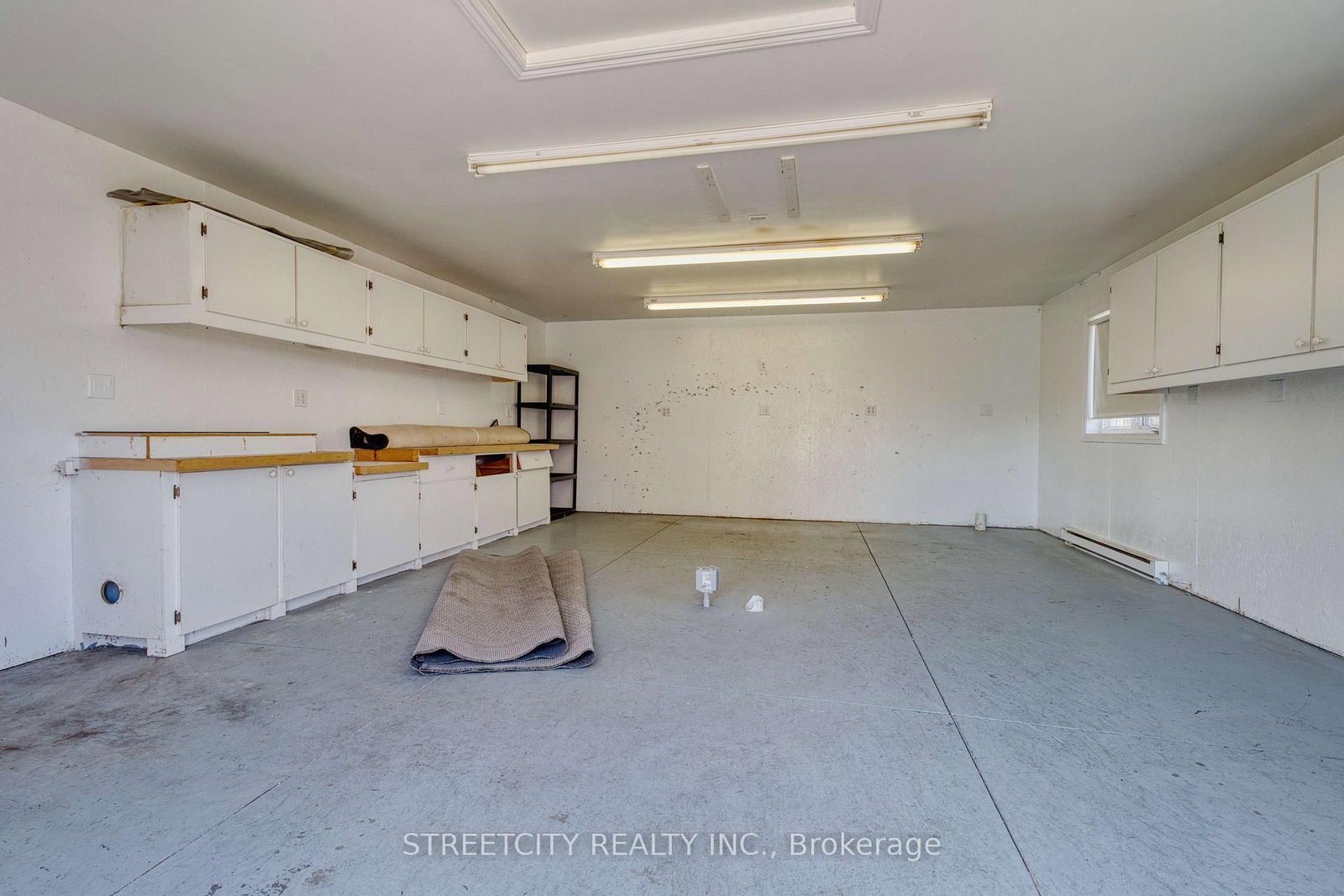 Detached House for sale at 546 MAPLEWOOD Lane, London North, Ontario, N6H 0A7 - North M - MLS: X12969208