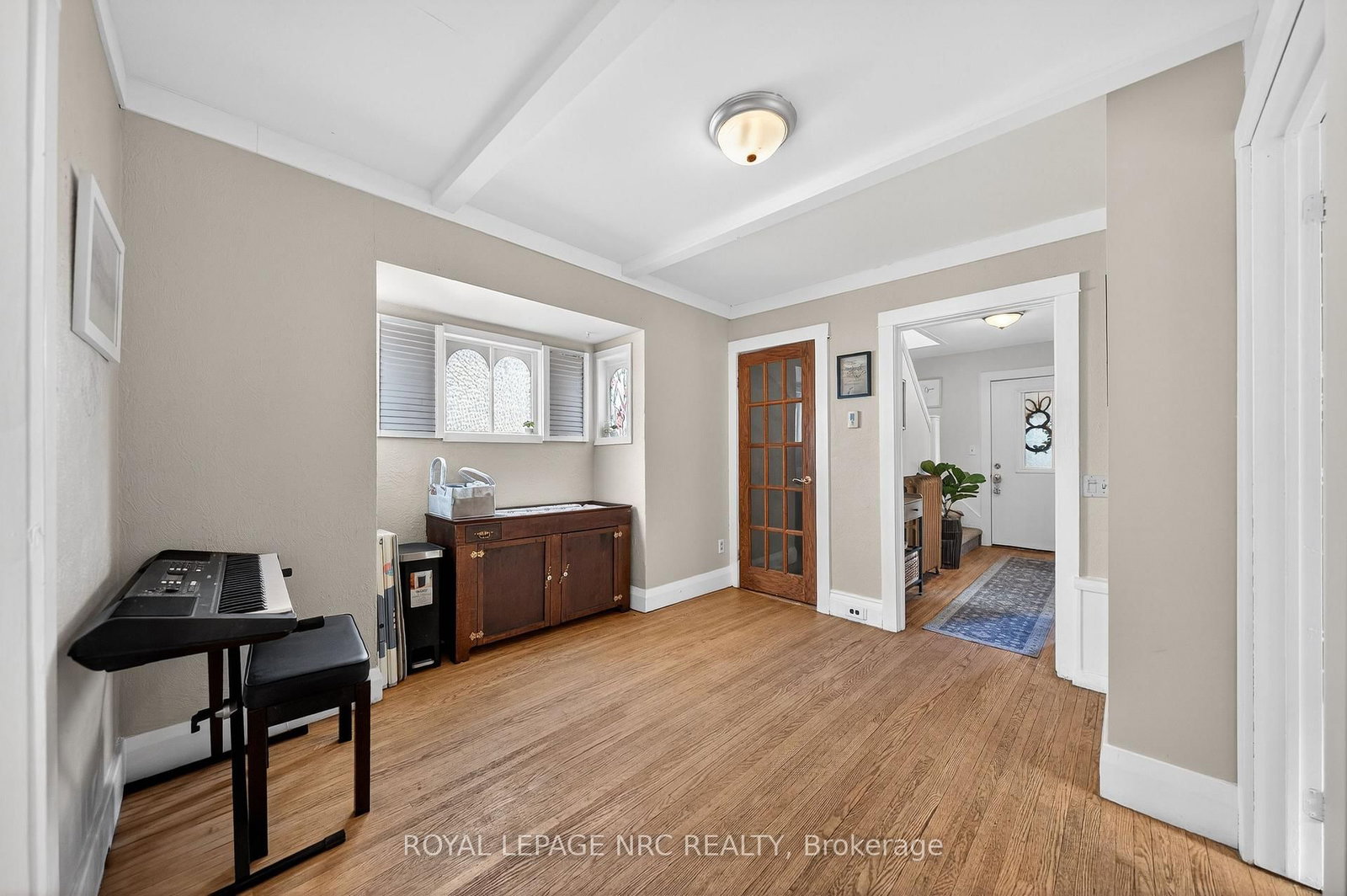 Detached House for sale at 23 Pinecrest Avenue, St. Catharines, Ontario, L2T 1C6 - Burleigh Hill - MLS: X12969216