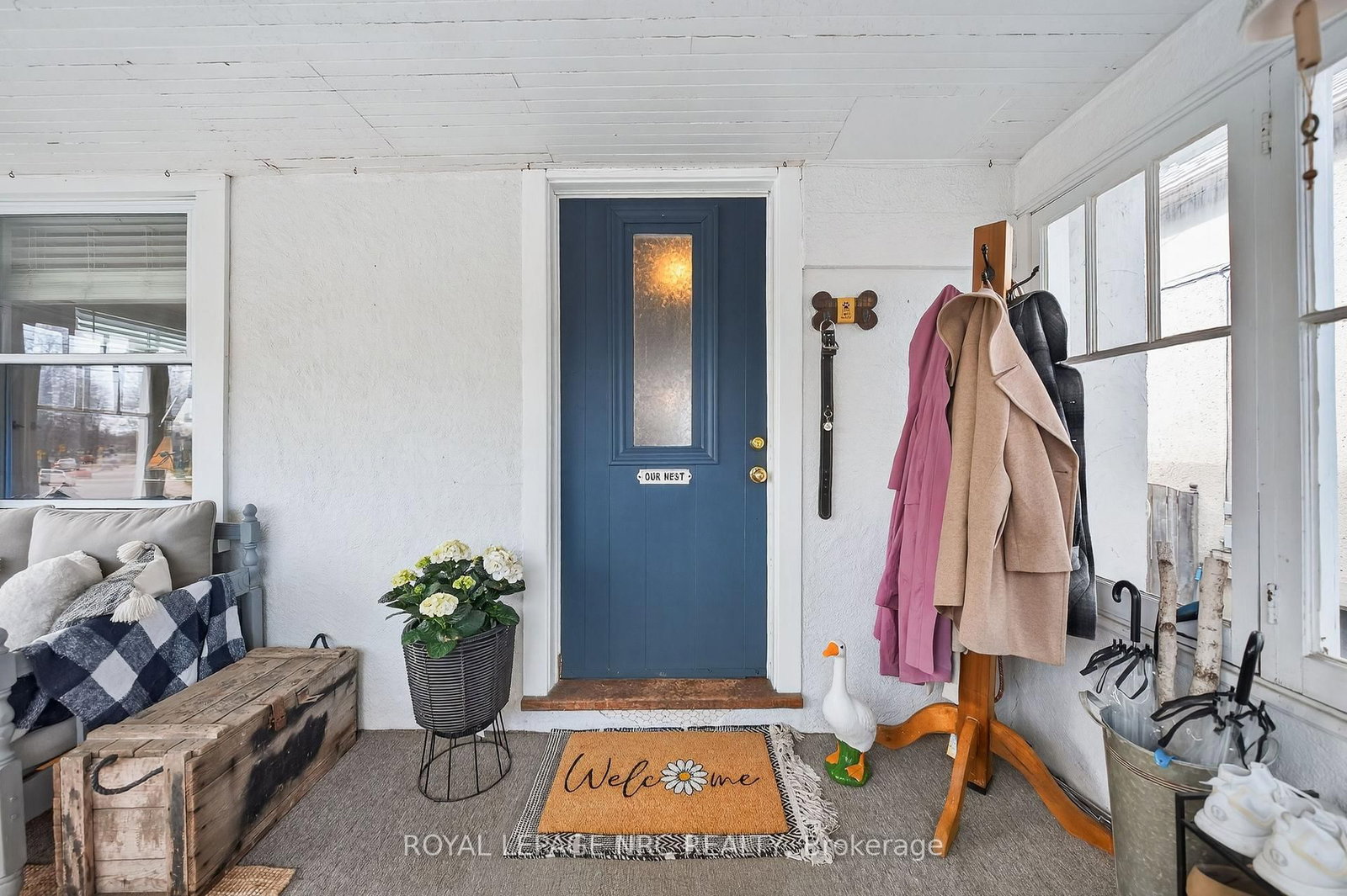 Detached House for sale at 23 Pinecrest Avenue, St. Catharines, Ontario, L2T 1C6 - Burleigh Hill - MLS: X12969216