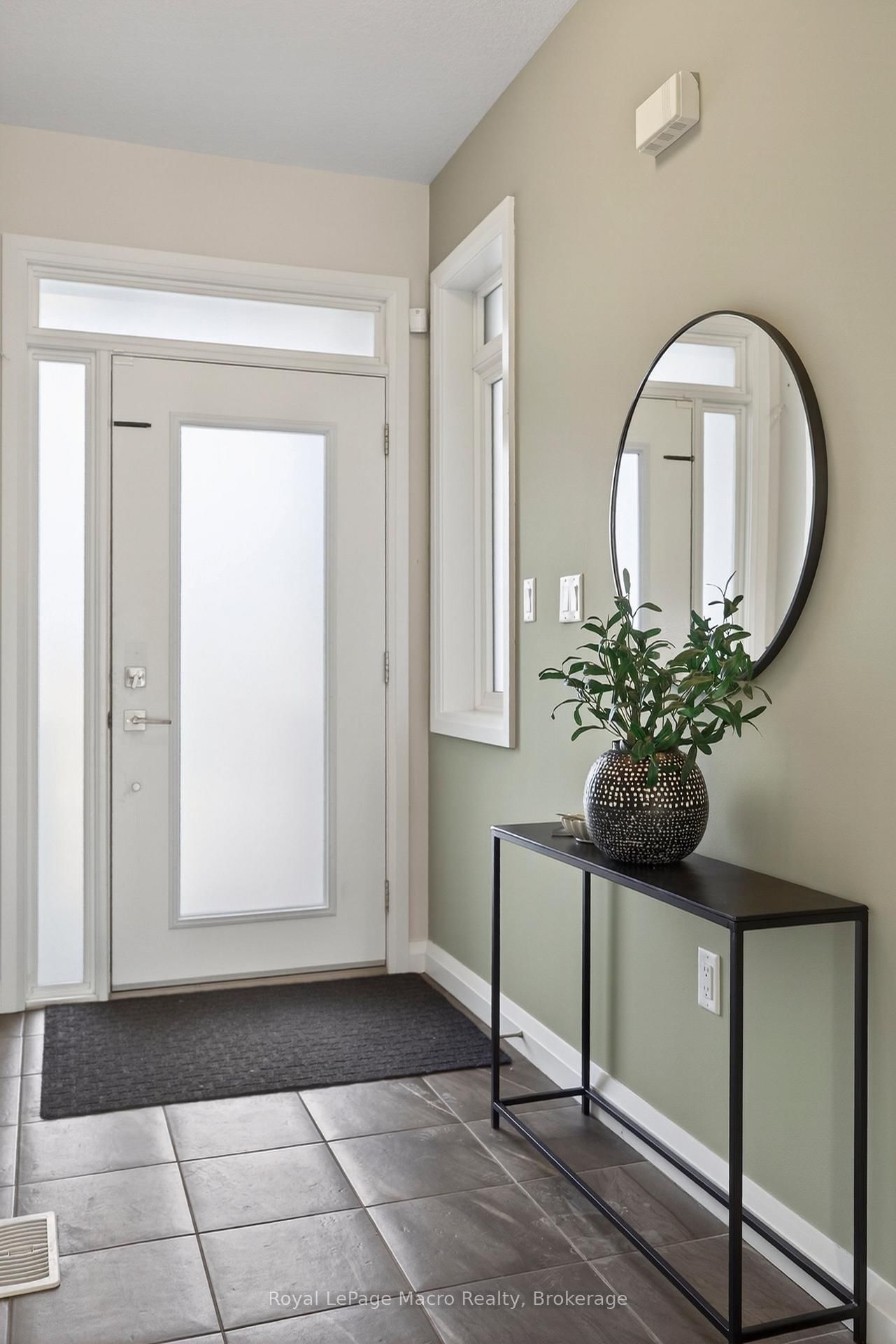 35 Midhurst Heights, Unit 1 - Photo 7