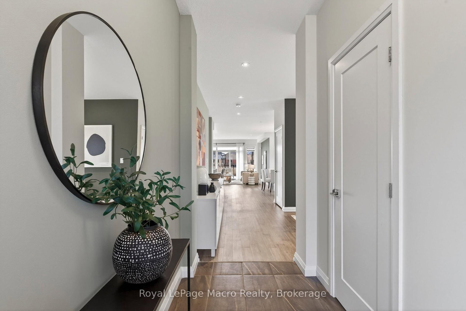 35 Midhurst Heights, Unit 1 - Photo 8