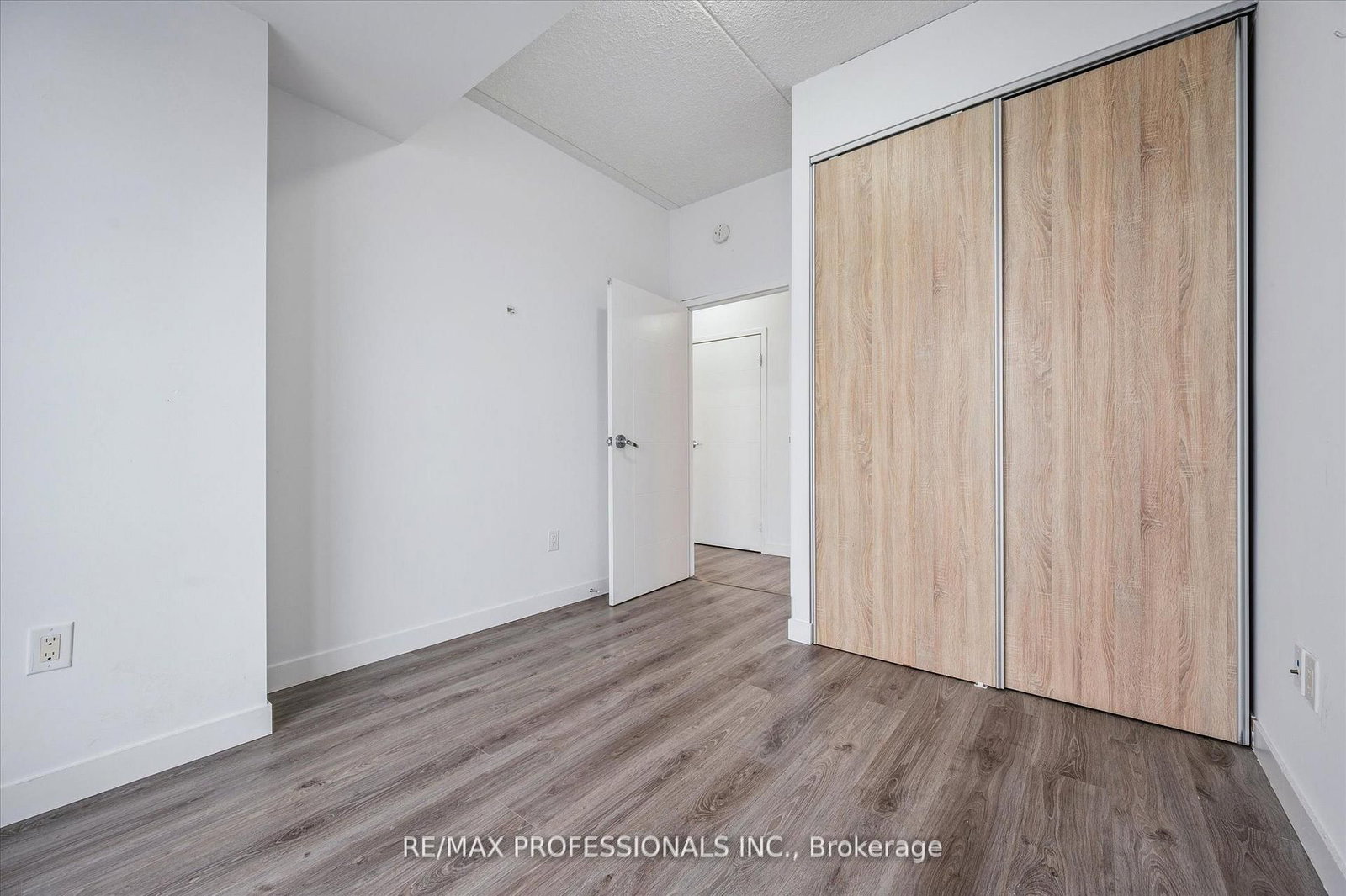 318 Spruce Street, Unit 2103 - Photo 14