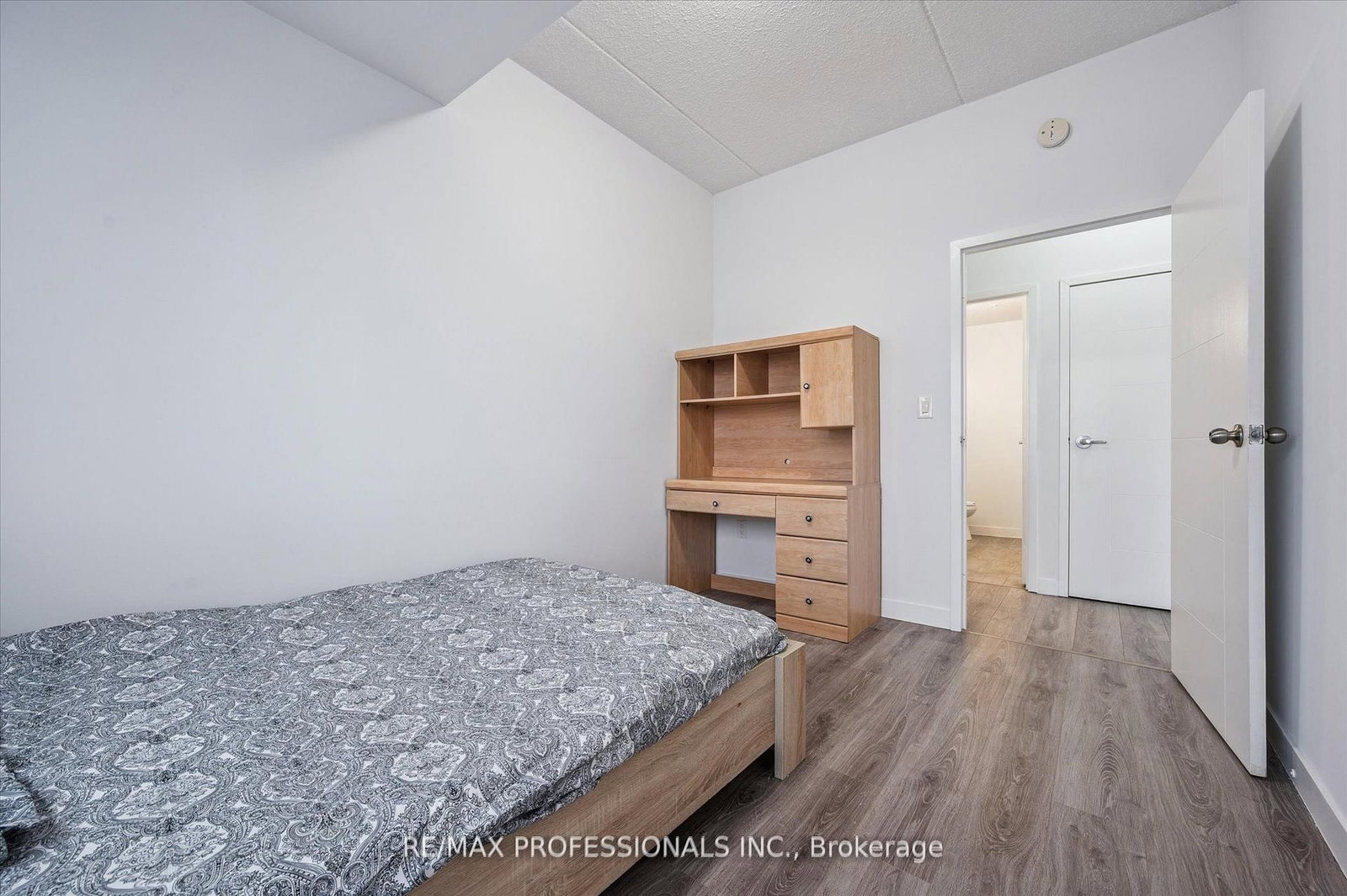 318 Spruce Street, Unit 2103 - Photo 16