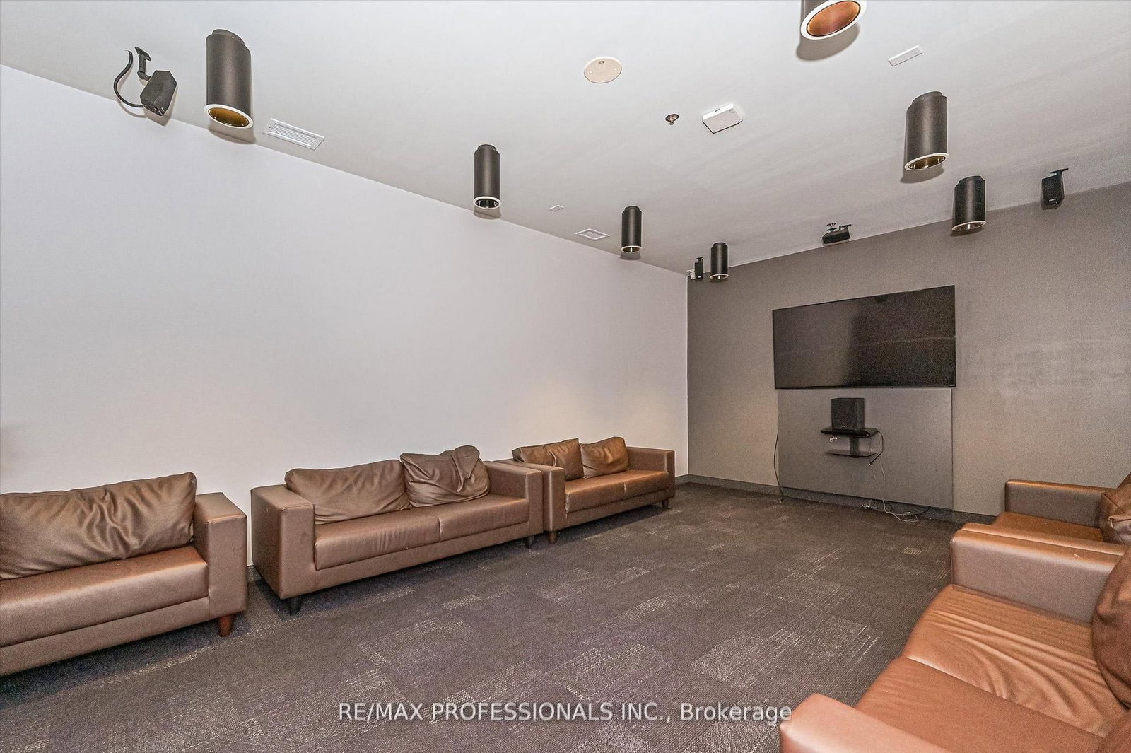 318 Spruce Street, Unit 2103 - Photo 30