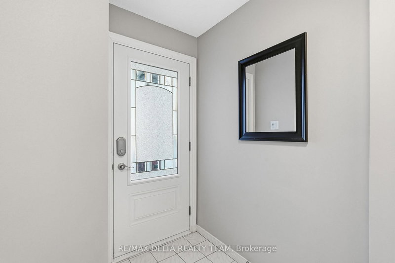 198 Provender Ave, Ottawa, K1K 4N7 | Image 3