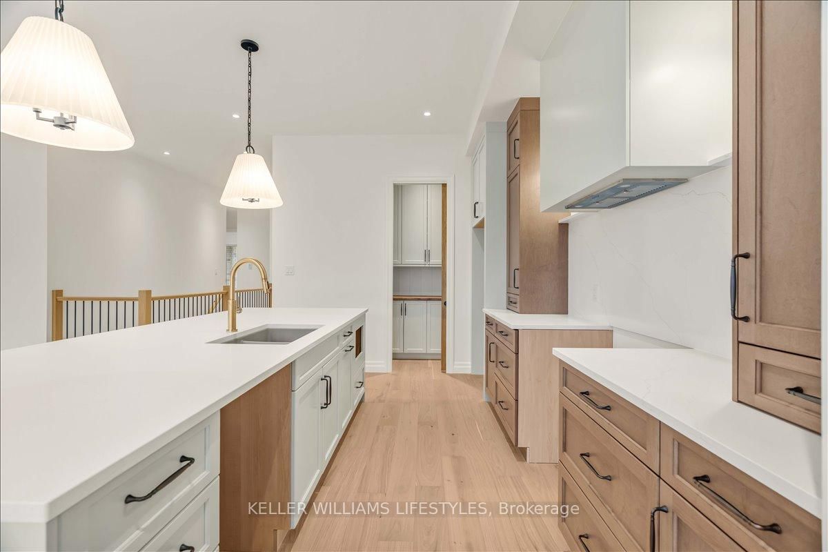 126 FRASER Crescent • Lambton Shores, ON photo 17