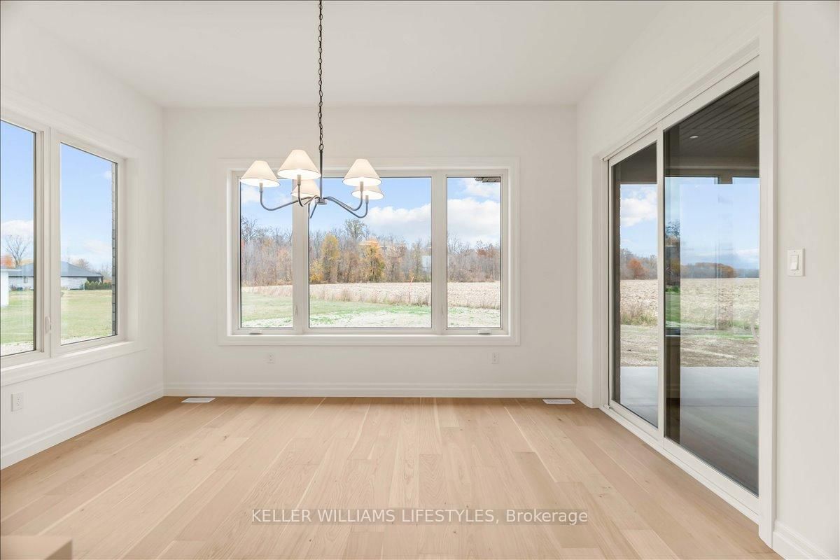 126 FRASER Crescent • Lambton Shores, ON photo 18
