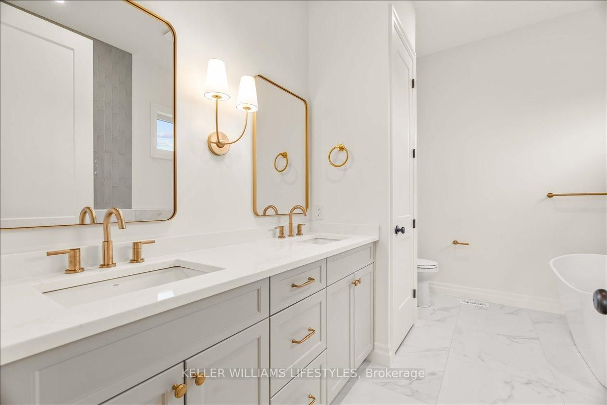 126 FRASER Crescent • Lambton Shores, ON photo 27