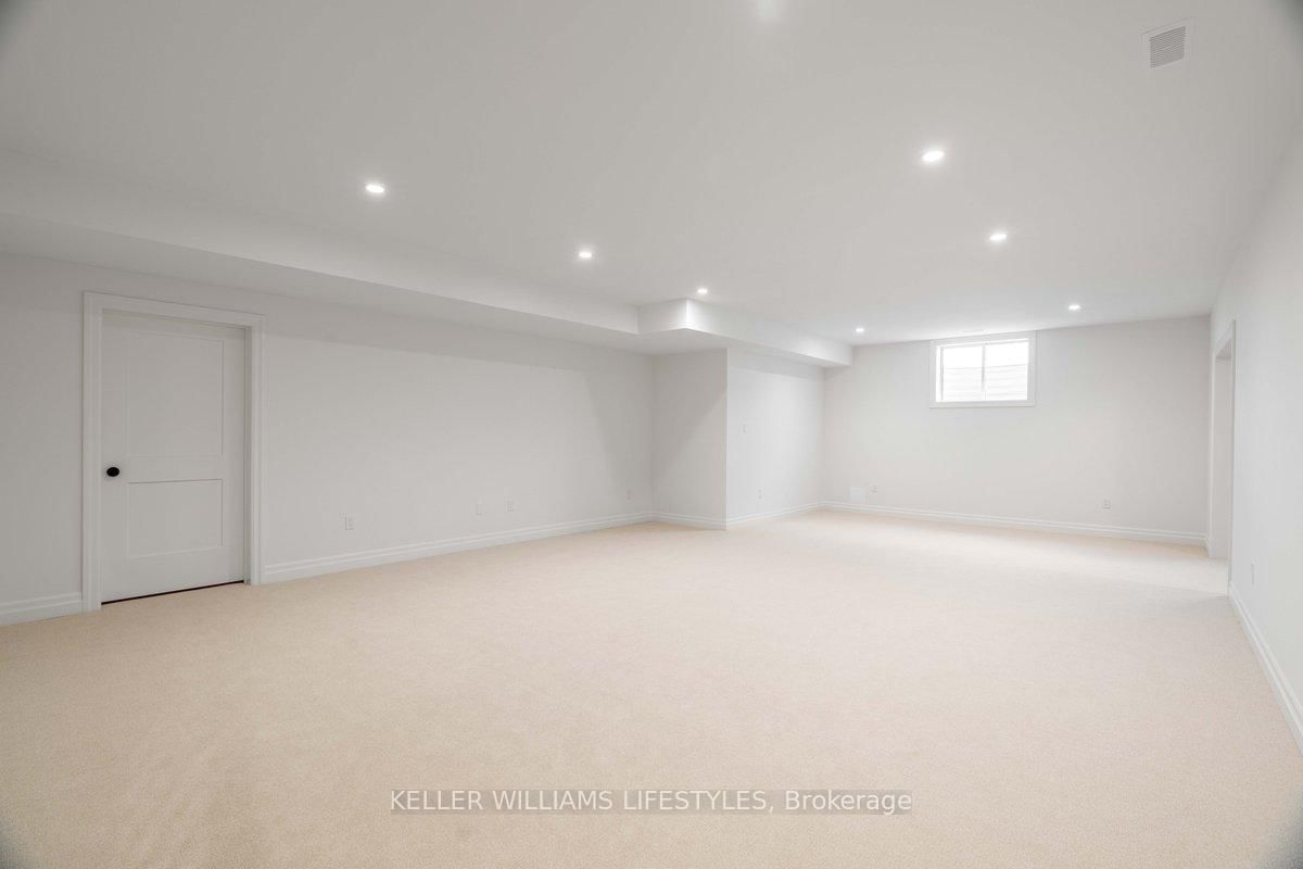 126 FRASER Crescent • Lambton Shores, ON photo 34
