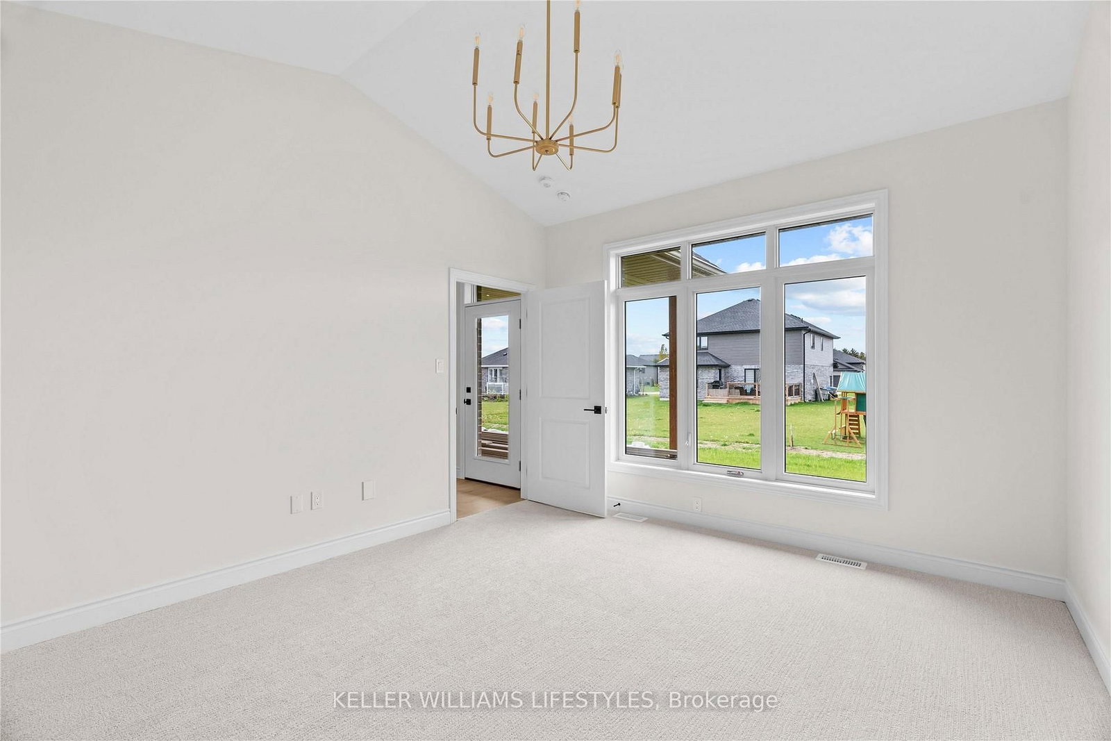 110 LENEVE Street • Lambton Shores, ON photo 21