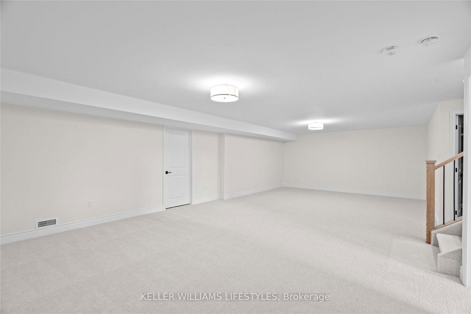 110 LENEVE Street • Lambton Shores, ON photo 31