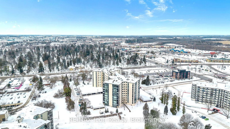 303 - 19 Woodlawn Rd E, Guelph, N1H 7B1 | Image 3