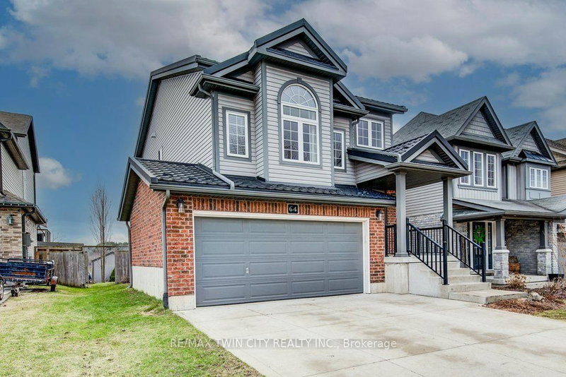 64 Smith's Creek Dr, Wilmot, N3A 0B3 | Image 2