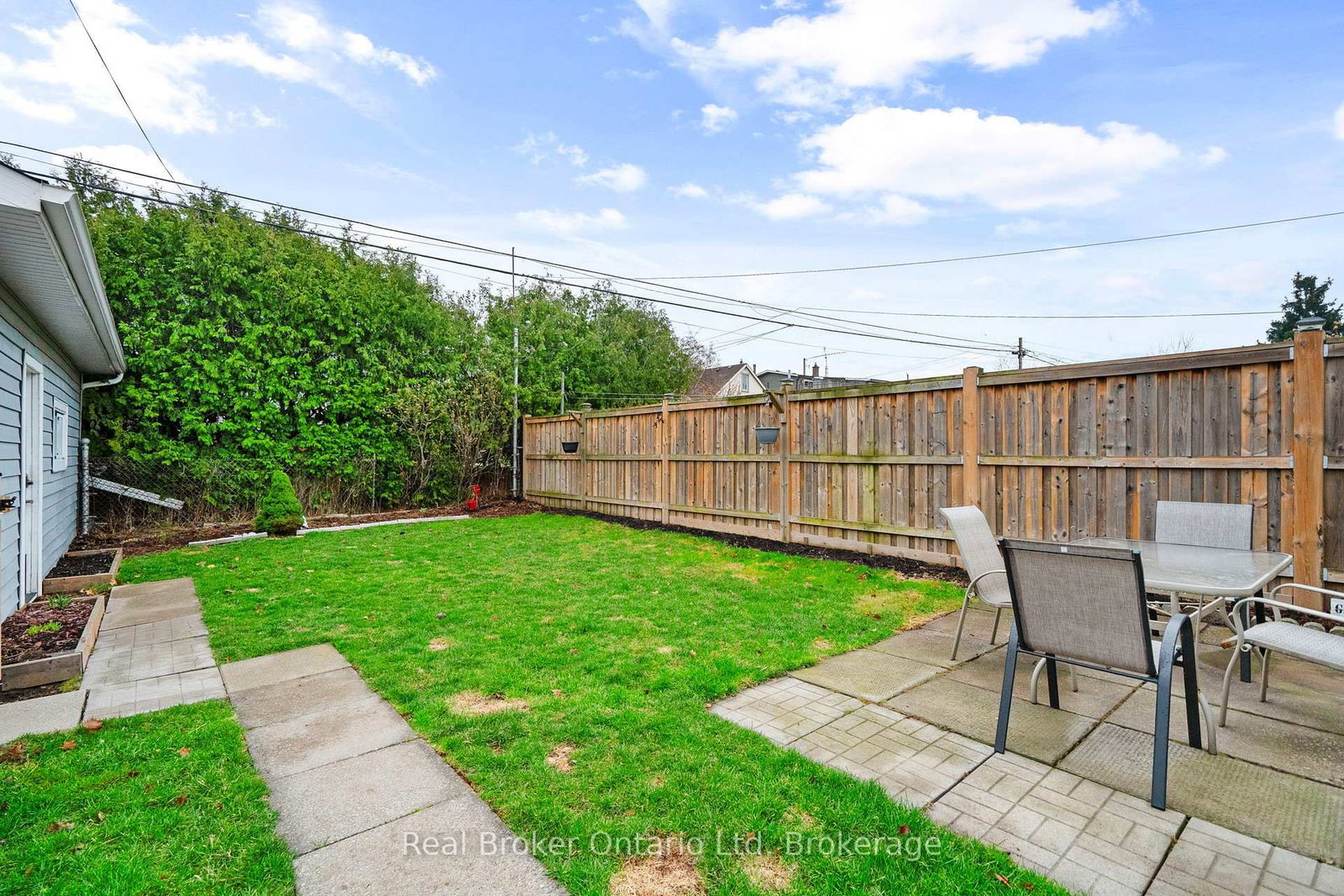 Detached House for sale at 196 Ivon Avenue, Hamilton, Ontario, L8H 5S8 - Normanhurst - MLS: X12969712