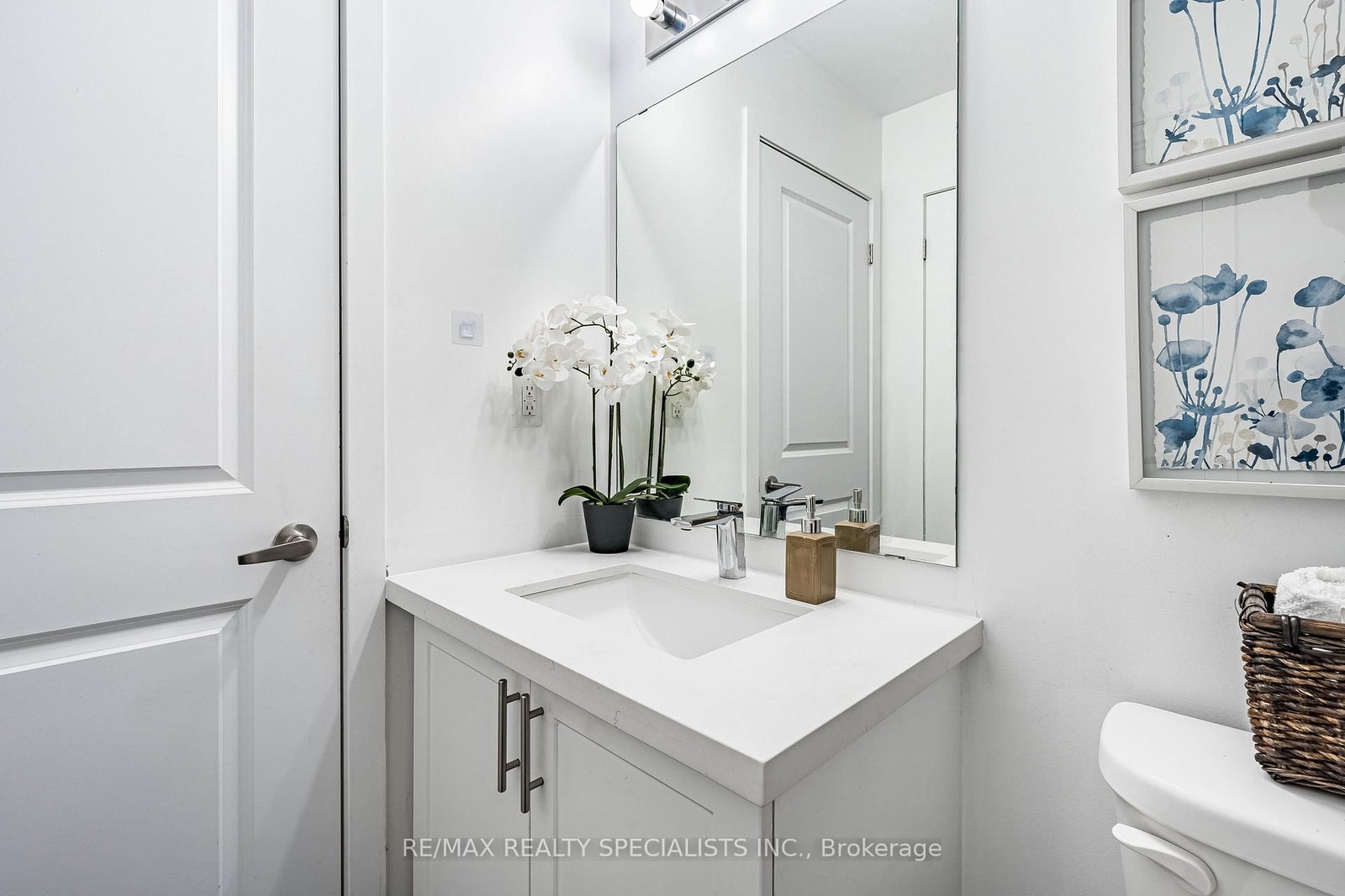 Condo for sale at 337-125 Shoreview Place, Hamilton, Ontario, L8E 0K3 - Lakeshore - MLS: X12969780