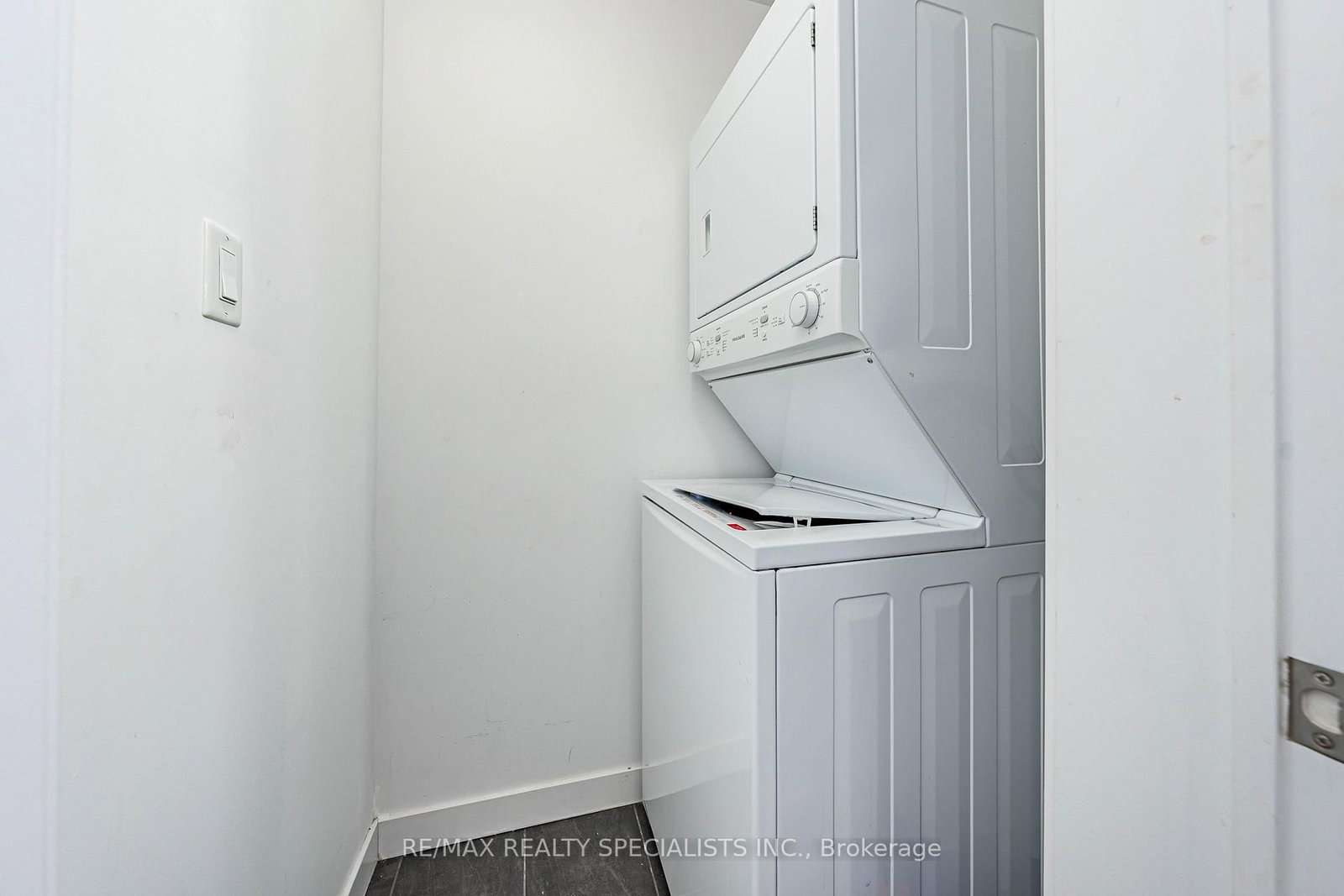 Condo for sale at 337-125 Shoreview Place, Hamilton, Ontario, L8E 0K3 - Lakeshore - MLS: X12969780