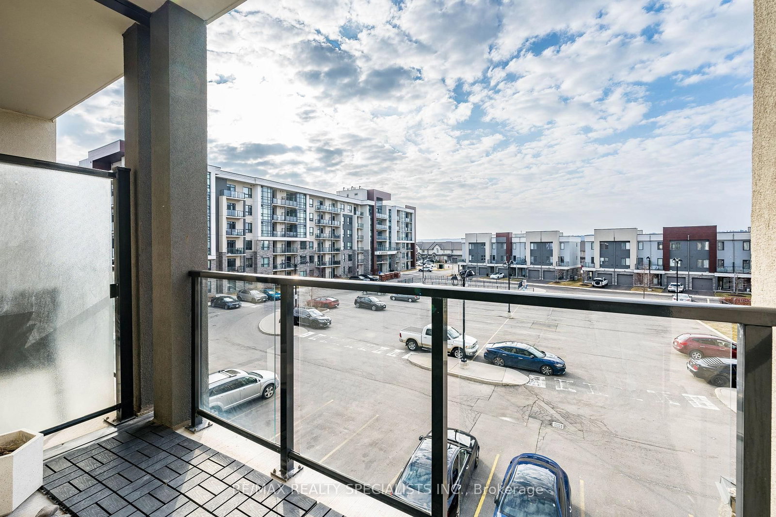 Condo for sale at 337-125 Shoreview Place, Hamilton, Ontario, L8E 0K3 - Lakeshore - MLS: X12969780