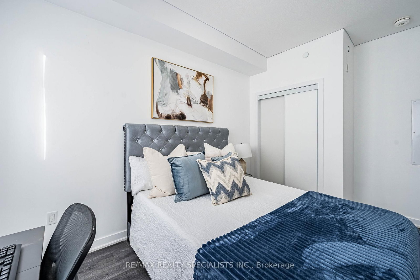 Condo for sale at 337-125 Shoreview Place, Hamilton, Ontario, L8E 0K3 - Lakeshore - MLS: X12969780