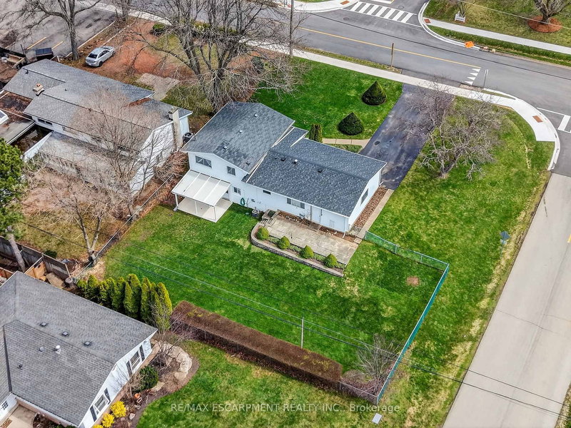 6 Nelles Rd S, Grimsby, L3M 2Z2 | Image 3