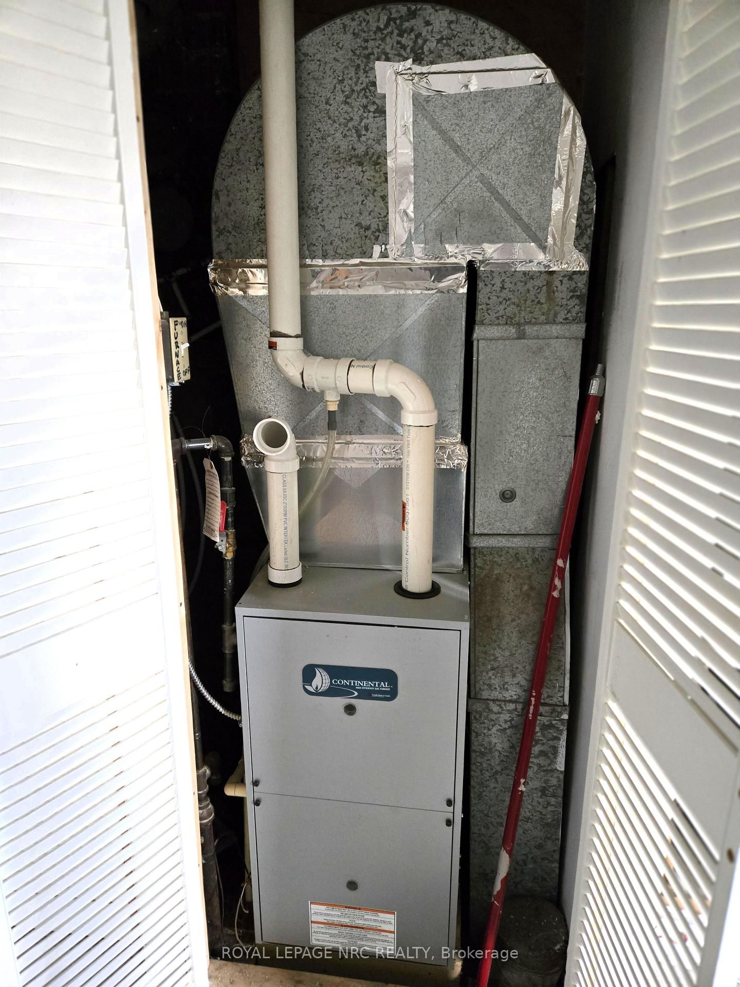 Detached House for sale at 751 Bowen Road, Fort Erie, Ontario, L2A 5M4 - Bowen - MLS: X12969920