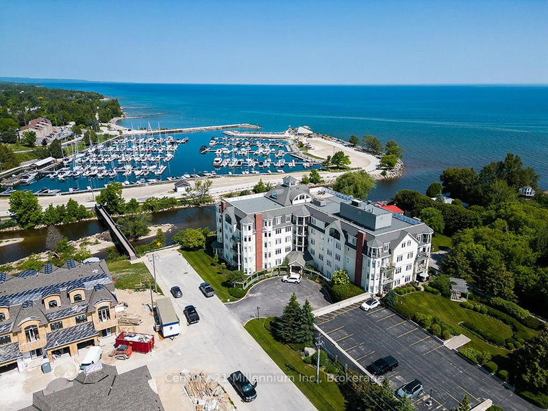 10 Bay St E #407, Blue Mountains, Ontario