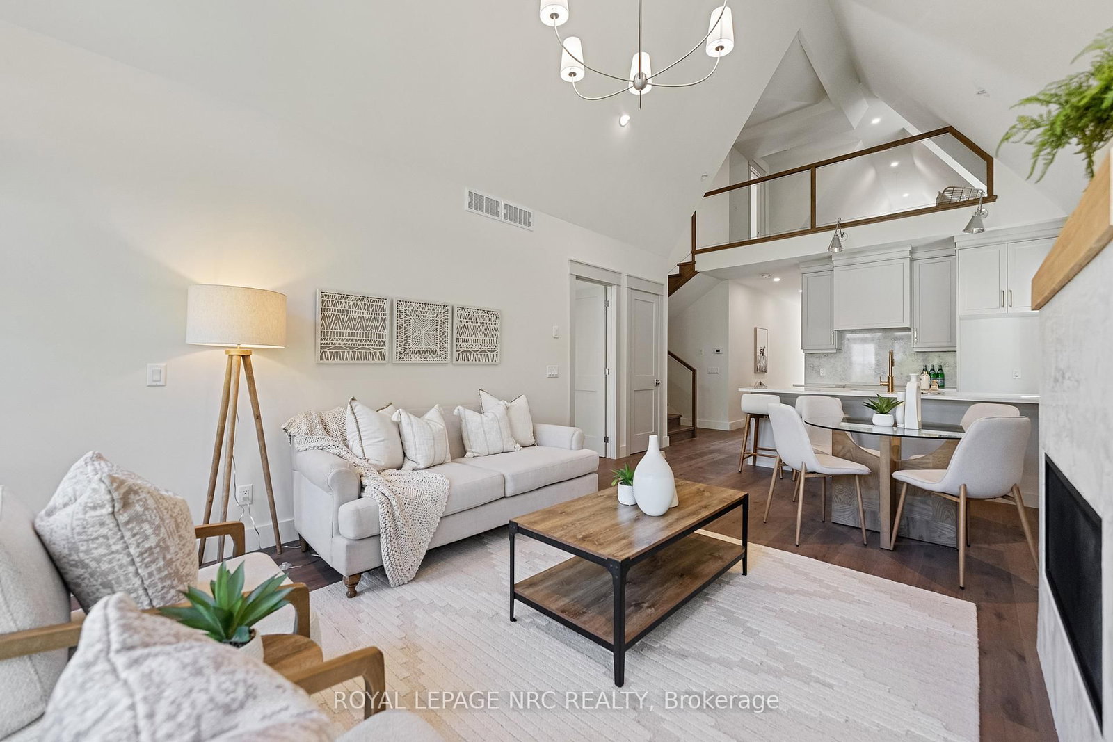 Detached House for sale at 4062 GLENSPRING Road, Fort Erie, Ontario, L0S 1B0 - Crystal Beach - MLS: X12970080