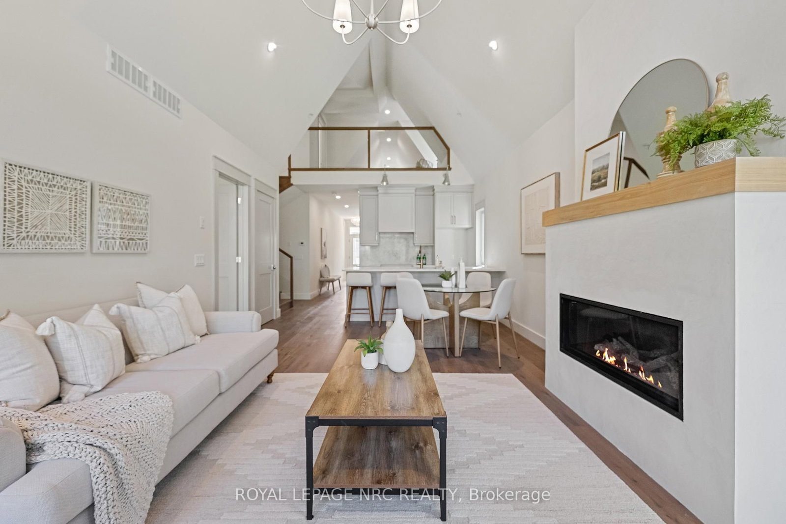 Detached House for sale at 4062 GLENSPRING Road, Fort Erie, Ontario, L0S 1B0 - Crystal Beach - MLS: X12970080