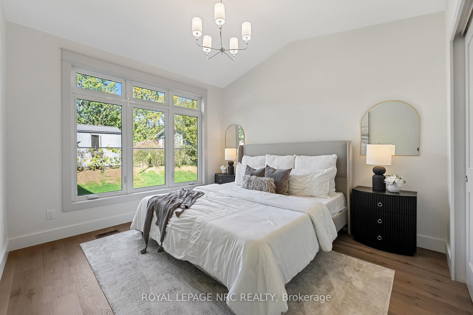 Detached House for sale at 4062 GLENSPRING Road, Fort Erie, Ontario, L0S 1B0 - Crystal Beach - MLS: X12970080