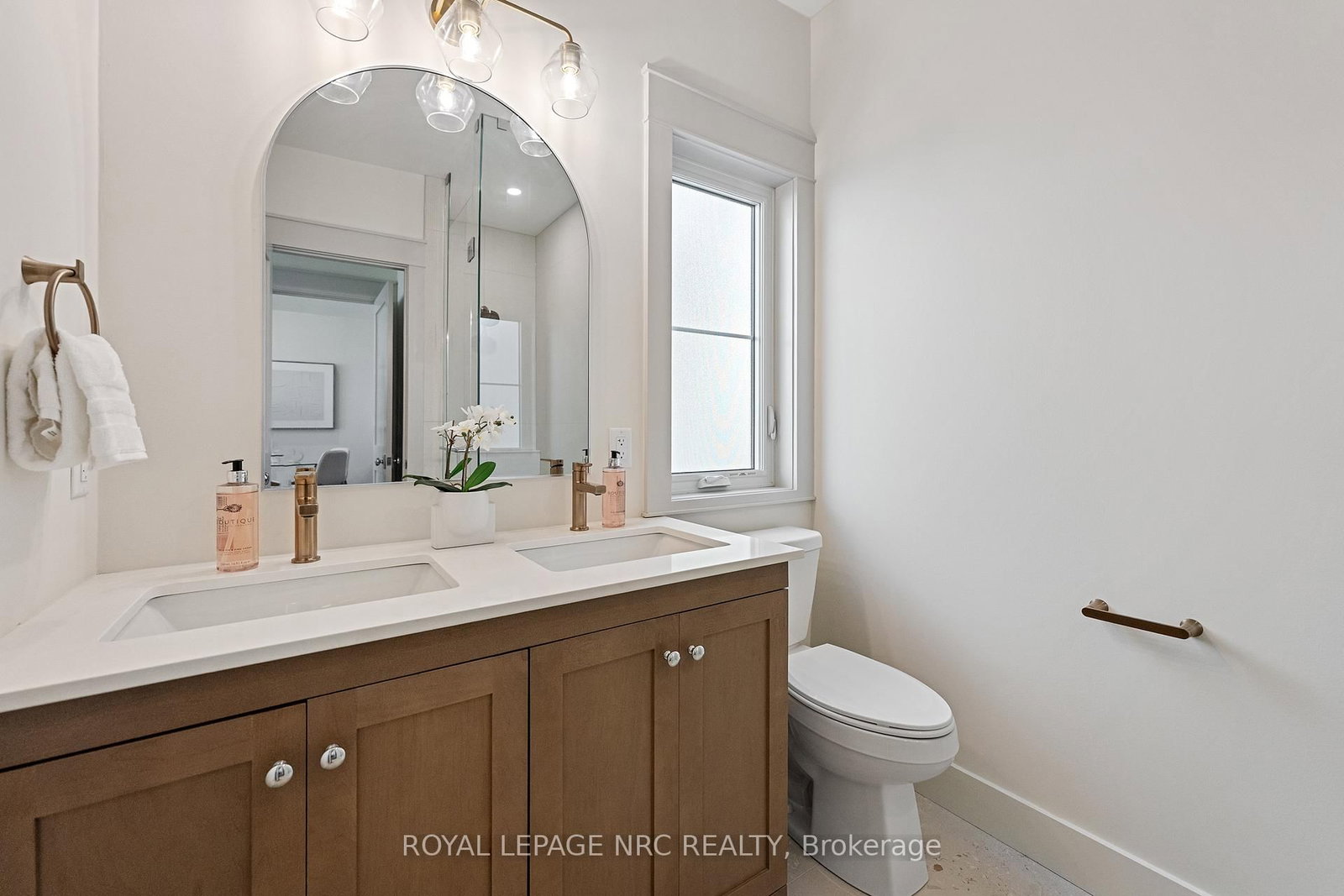 Detached House for sale at 4062 GLENSPRING Road, Fort Erie, Ontario, L0S 1B0 - Crystal Beach - MLS: X12970080