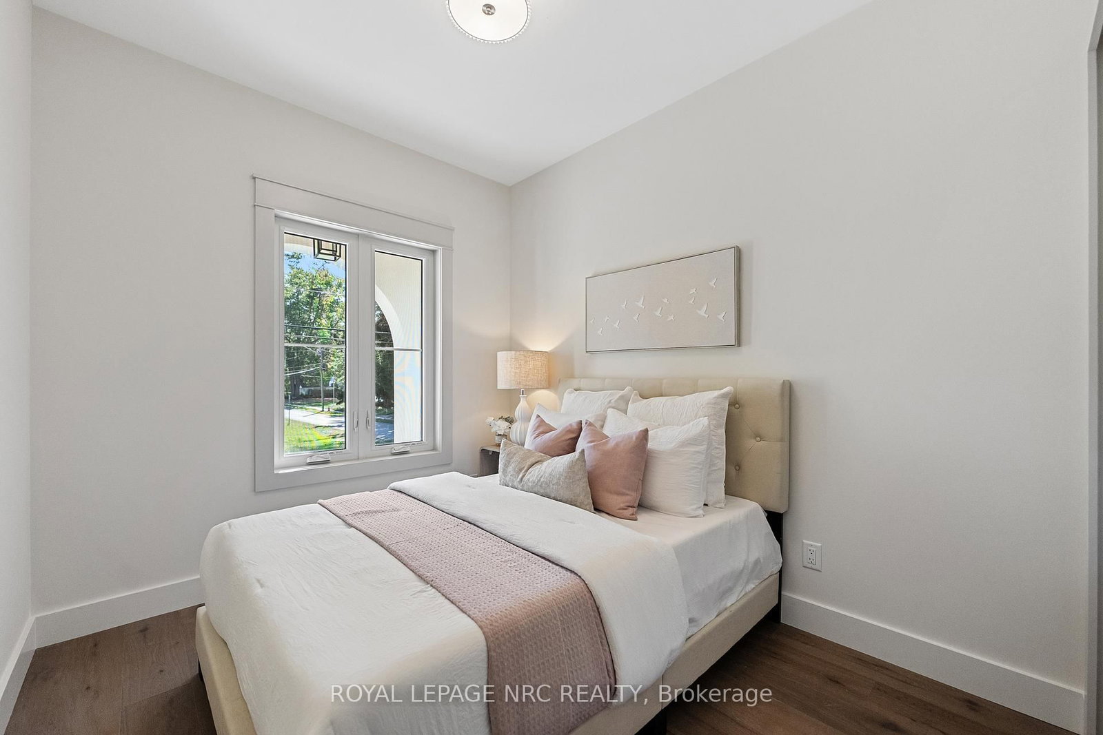 Detached House for sale at 4062 GLENSPRING Road, Fort Erie, Ontario, L0S 1B0 - Crystal Beach - MLS: X12970080