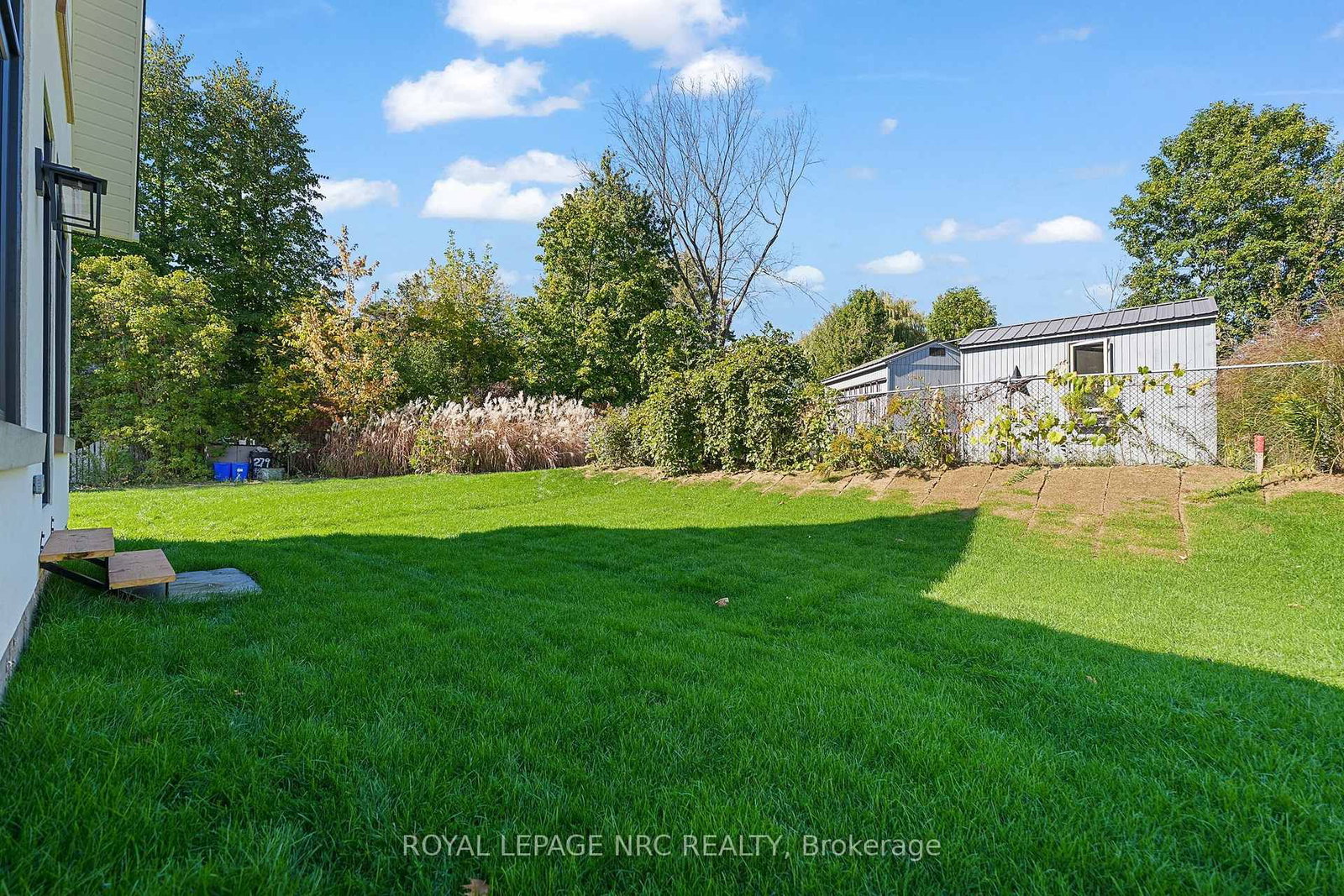 Detached House for sale at 4062 GLENSPRING Road, Fort Erie, Ontario, L0S 1B0 - Crystal Beach - MLS: X12970080