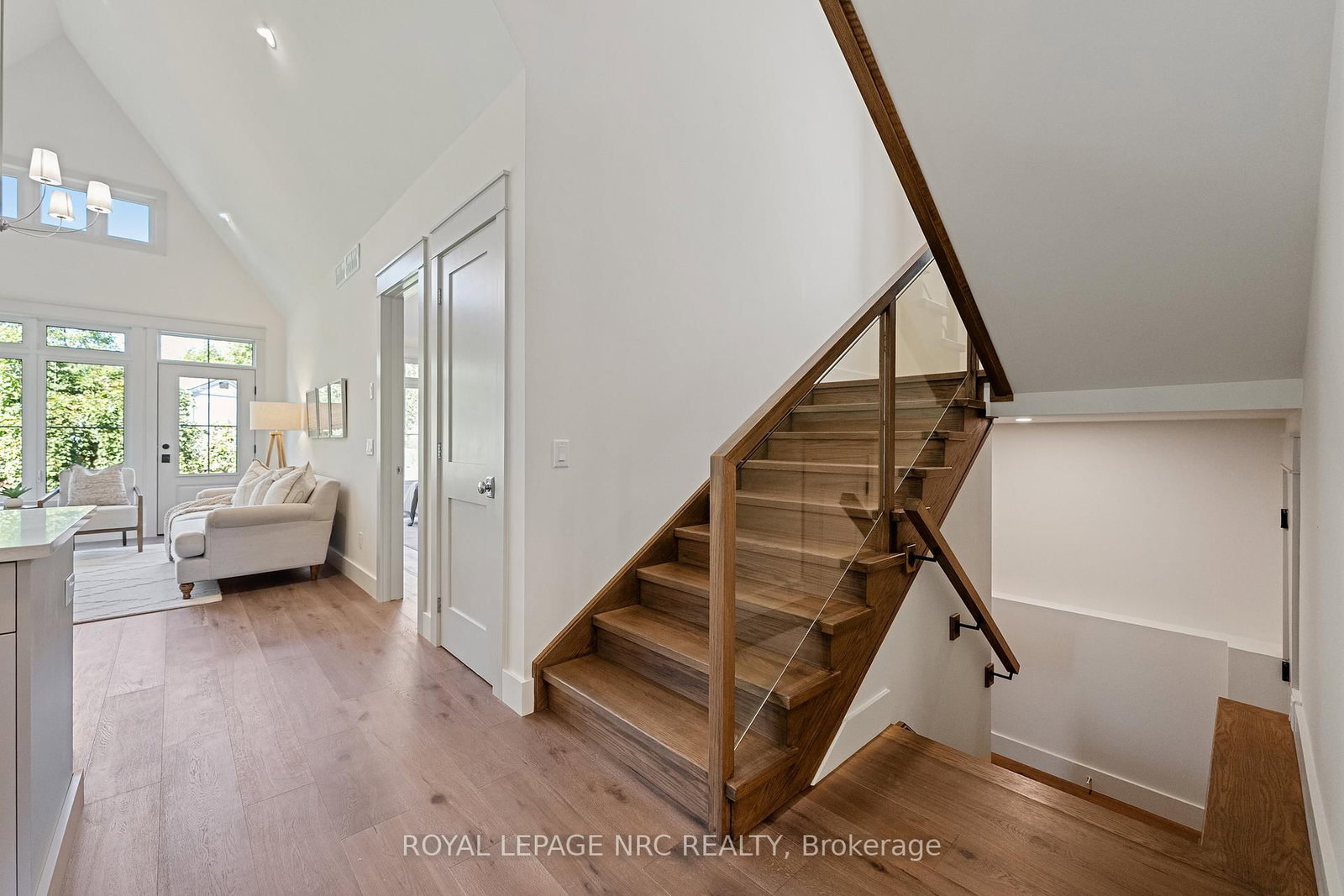 Detached House for sale at 4062 GLENSPRING Road, Fort Erie, Ontario, L0S 1B0 - Crystal Beach - MLS: X12970080