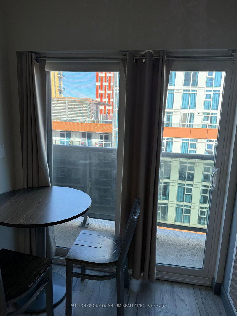 1818 - 258A Sunview St, Waterloo, N2L 0H6 | Image 3